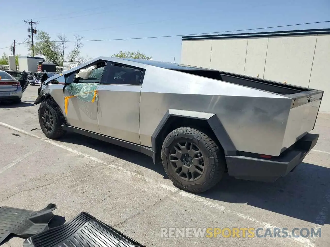 2 Фотография поврежденного автомобиля 7G2CEHED6RA037345 TESLA CYBERTRUCK 2024