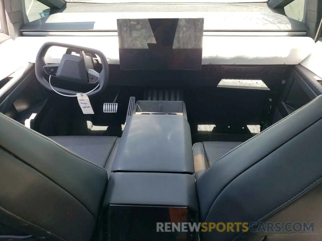 8 Фотография поврежденного автомобиля 7G2CEHED7RA039024 TESLA CYBERTRUCK 2024