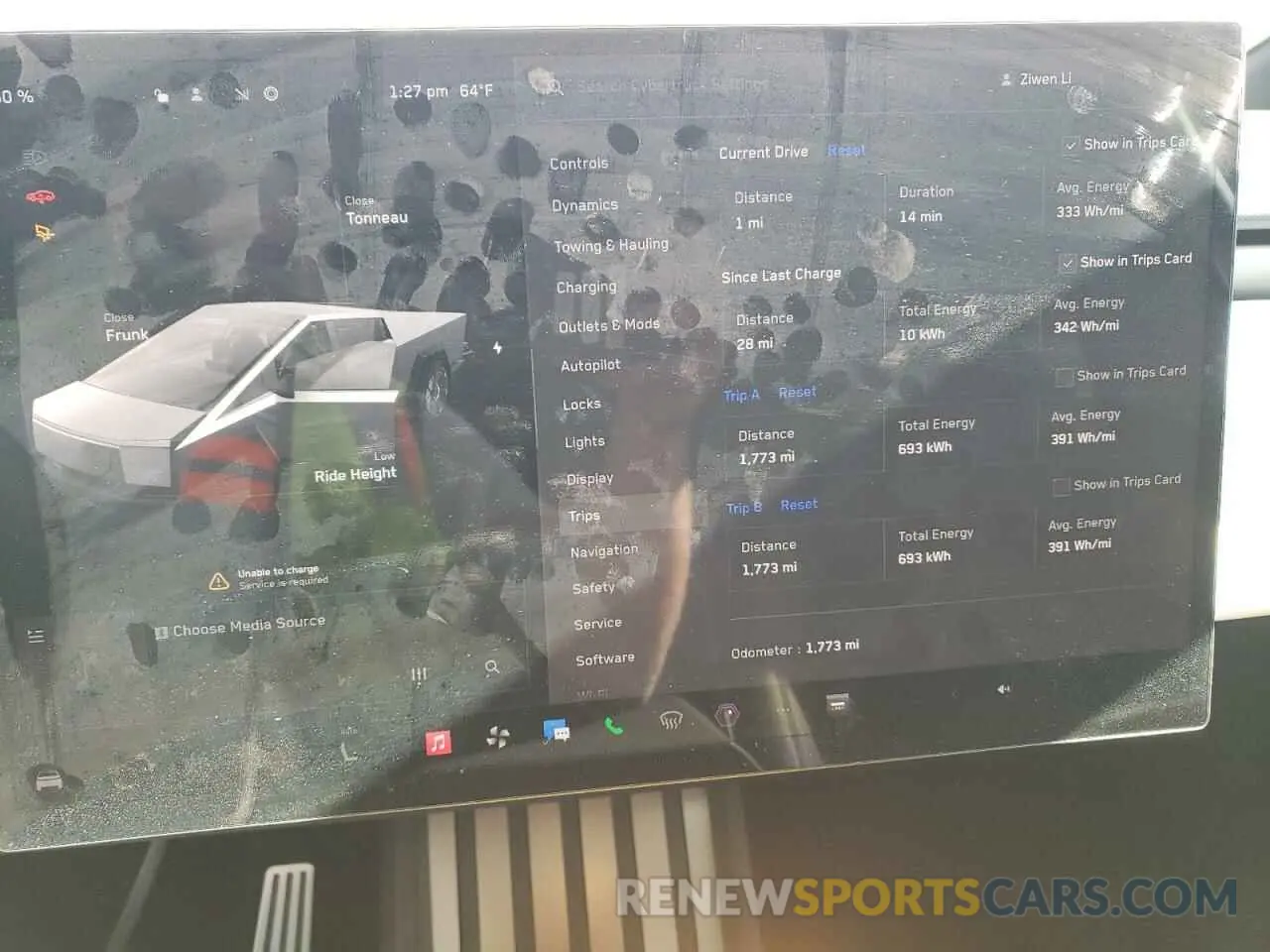 9 Photograph of a damaged car 7G2CEHED8RA006307 TESLA CYBERTRUCK 2024