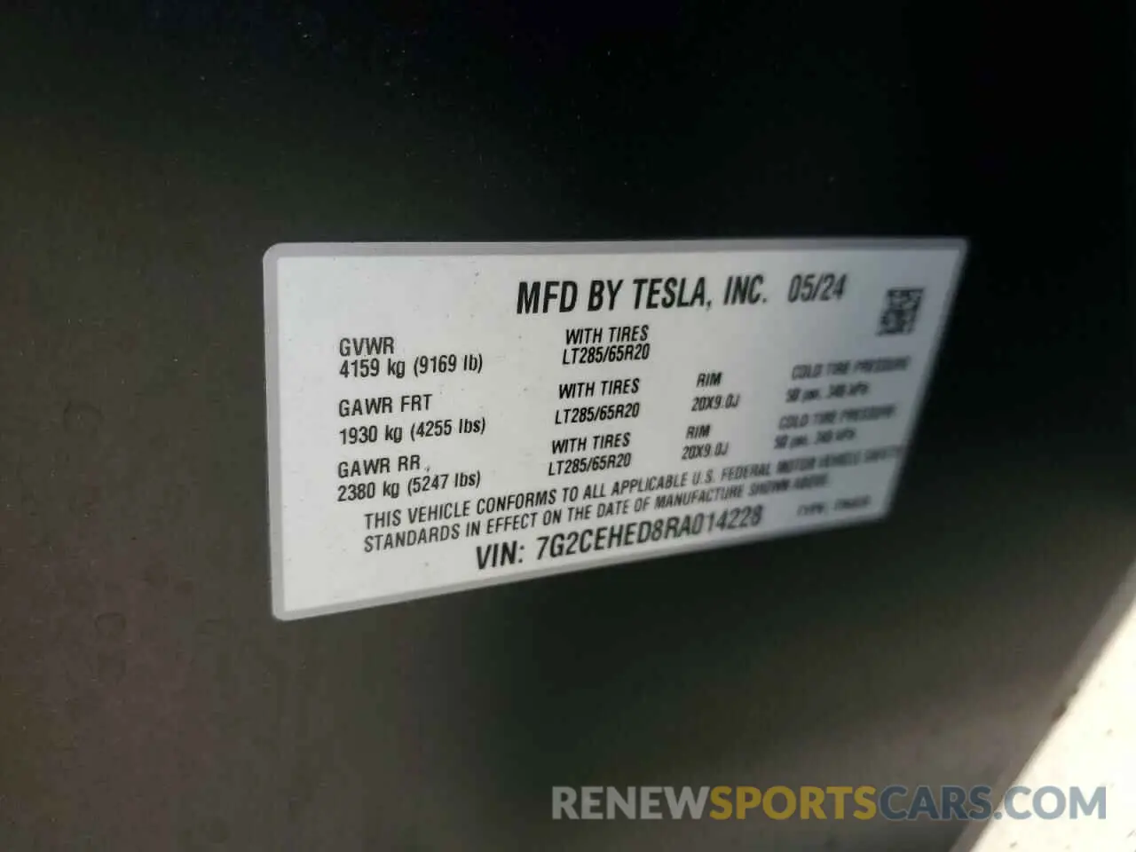 12 Photograph of a damaged car 7G2CEHED8RA014228 TESLA CYBERTRUCK 2024