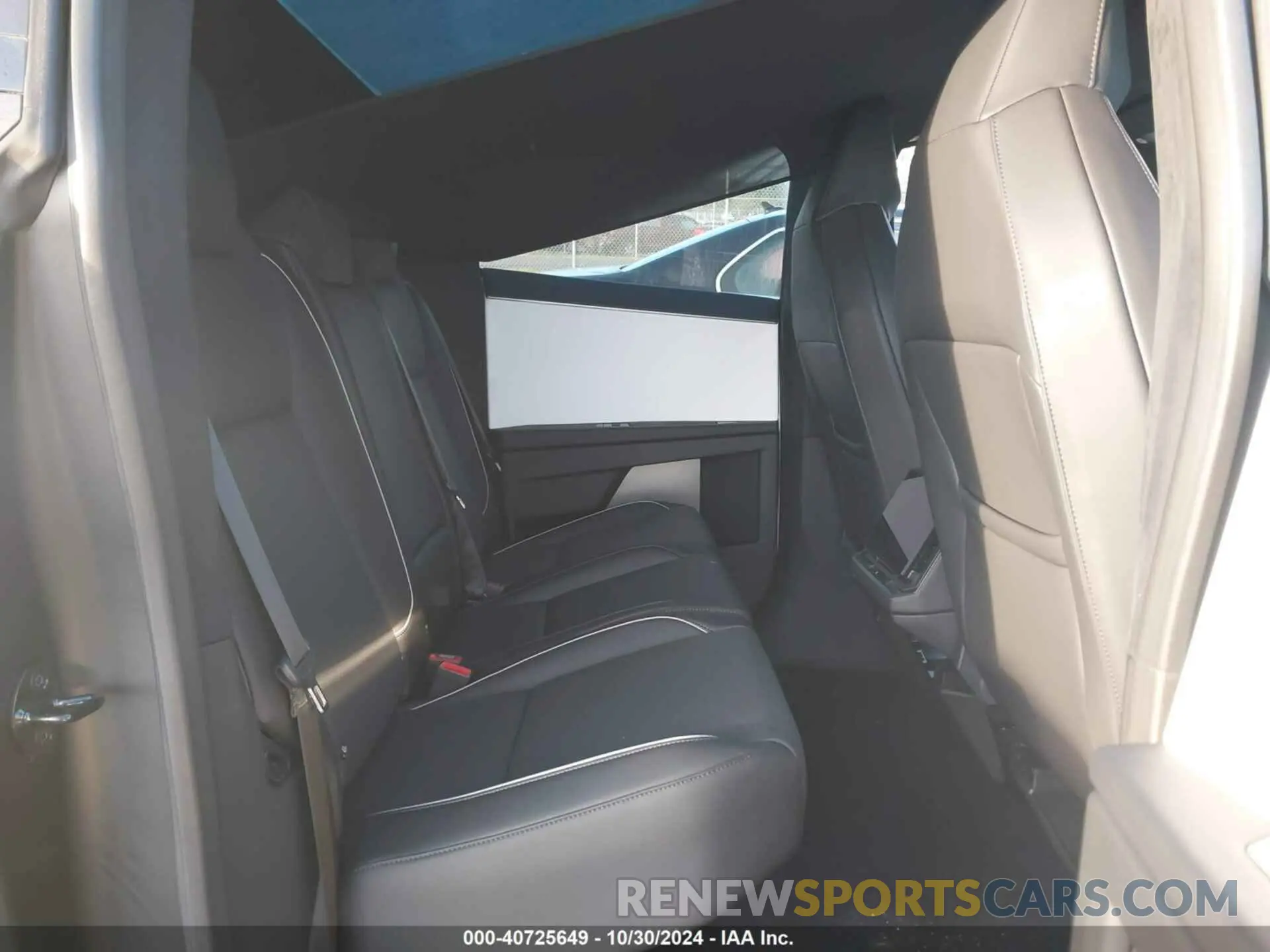 8 Фотография поврежденного автомобиля 7G2CEHEDXRA006647 TESLA CYBERTRUCK 2024