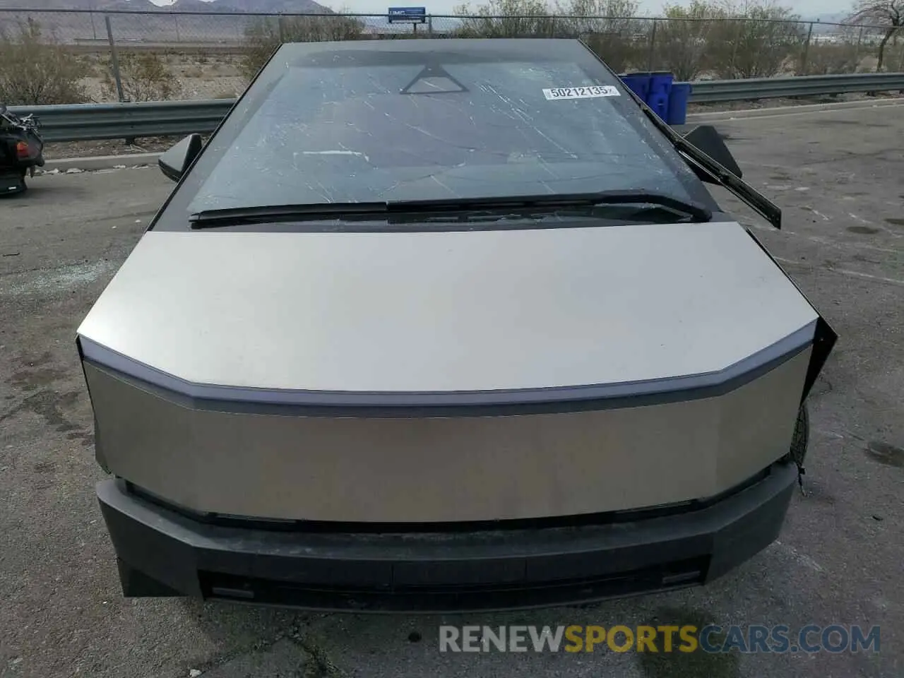 5 Photograph of a damaged car 7G2CEHEDXRA056495 TESLA CYBERTRUCK 2024
