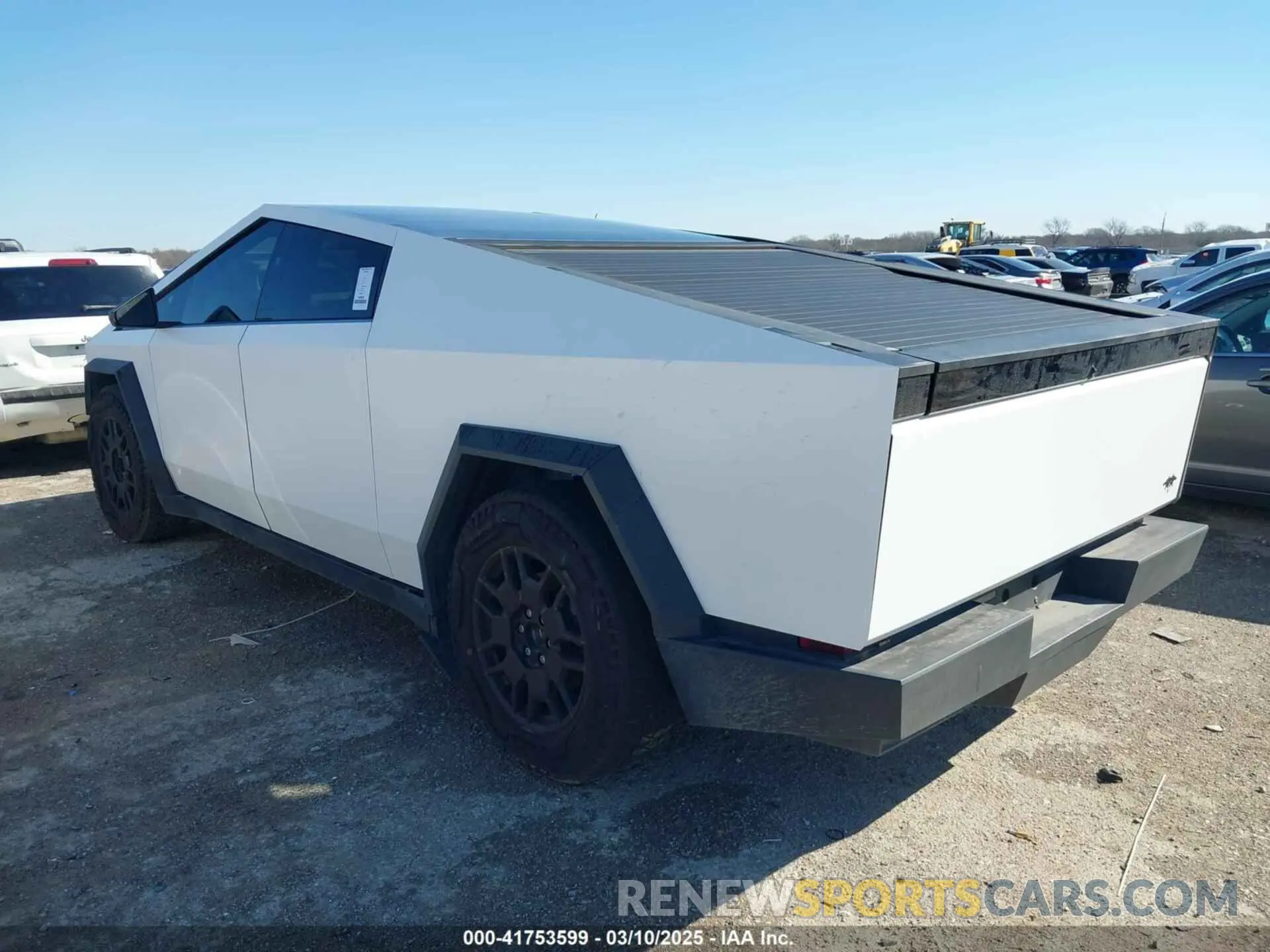 3 Photograph of a damaged car 7G2CEHEE3RA040518 TESLA CYBERTRUCK 2024