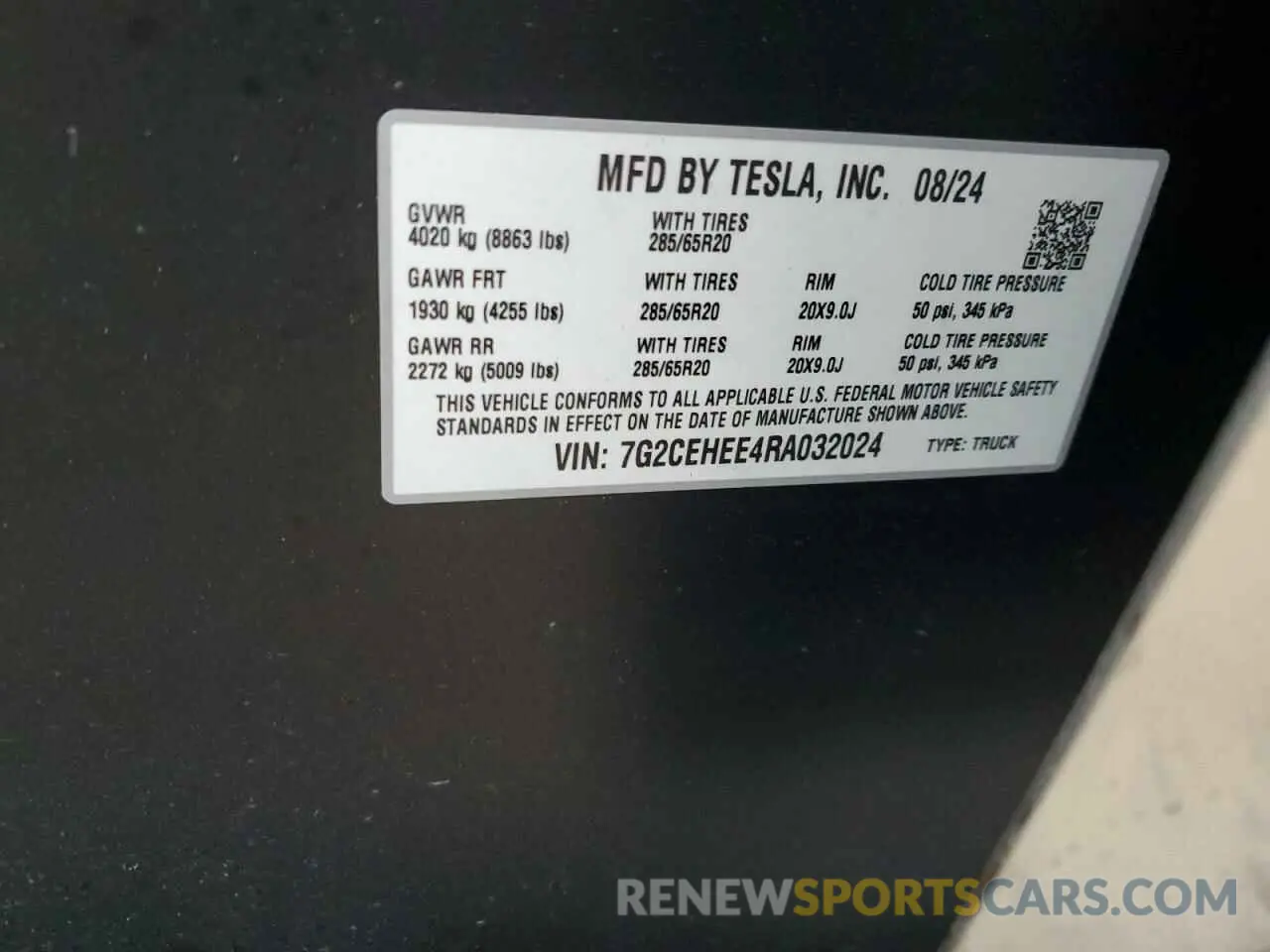14 Photograph of a damaged car 7G2CEHEE4RA032024 TESLA CYBERTRUCK 2024