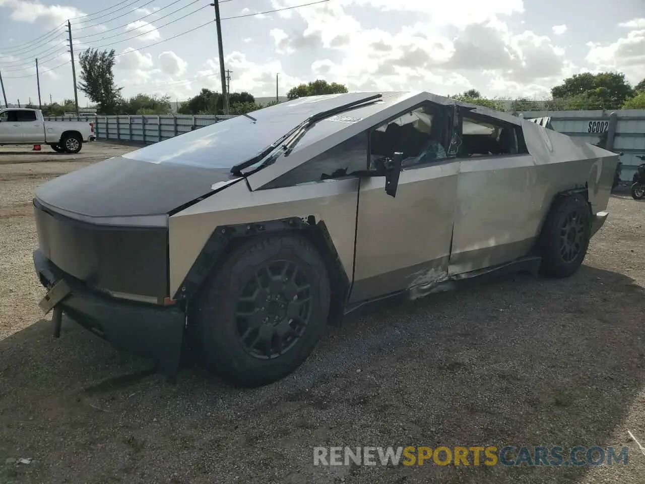 1 Photograph of a damaged car 7G2CEHEE5RA000103 TESLA CYBERTRUCK 2024