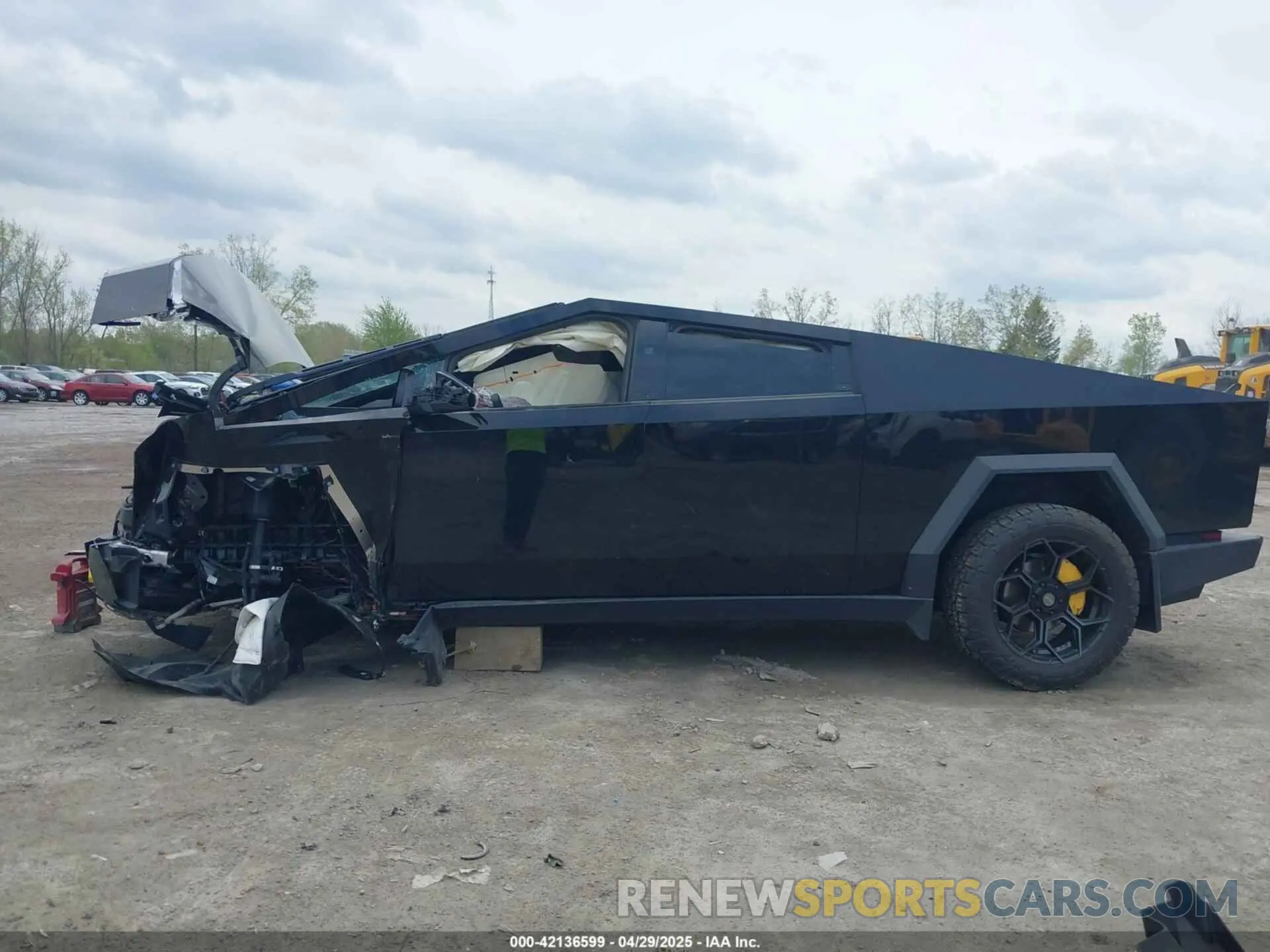 14 Фотография поврежденного автомобиля 7G2CEHEE5RA037782 TESLA CYBERTRUCK 2024