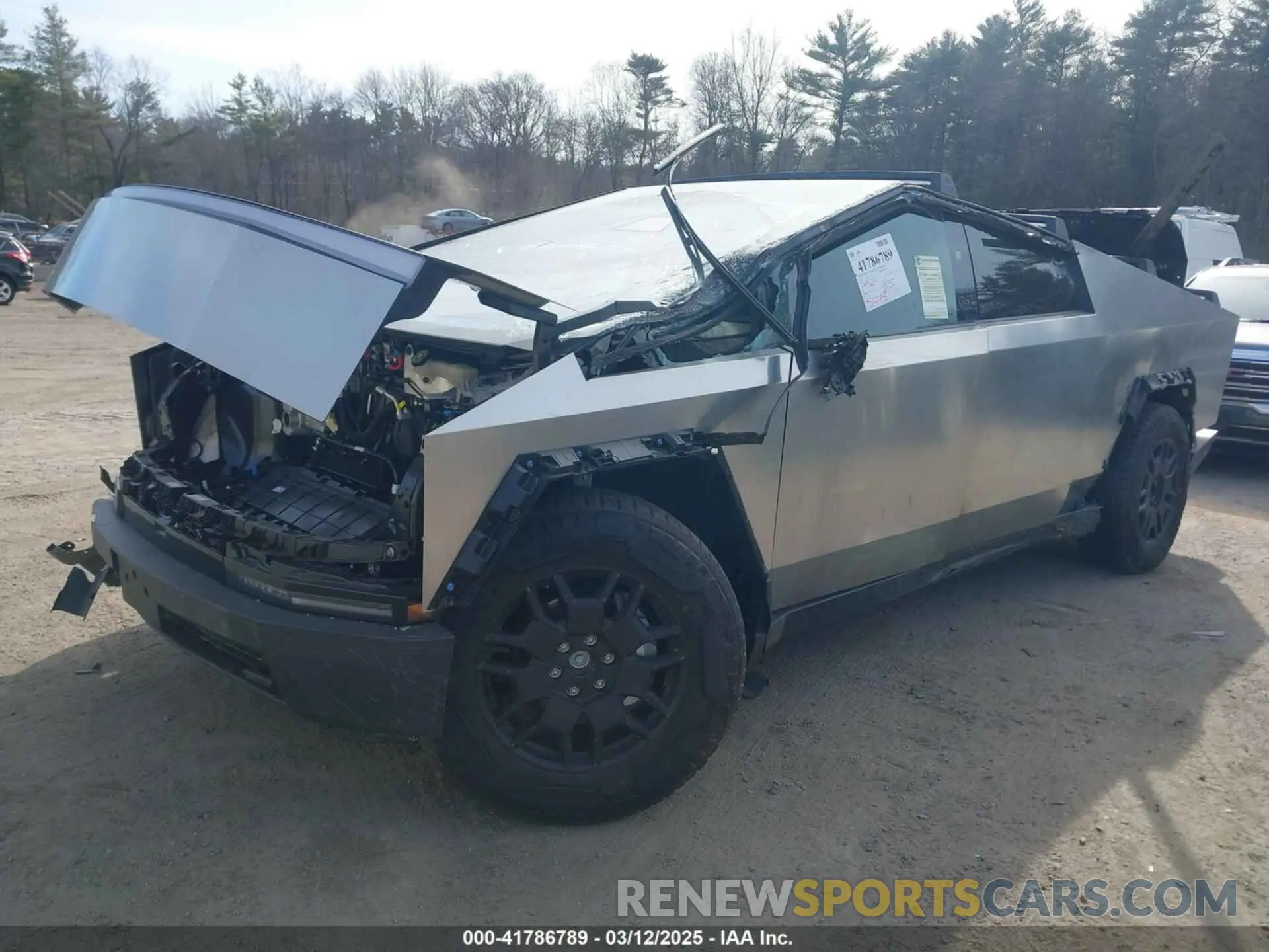 2 Photograph of a damaged car 7G2CEHEE6RA036818 TESLA CYBERTRUCK 2024