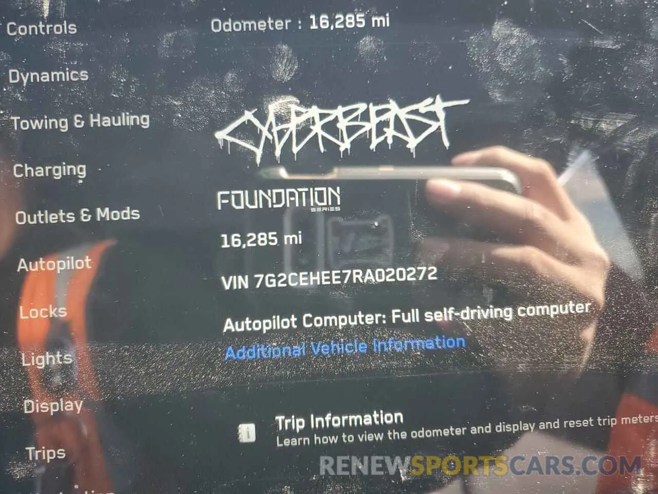 9 Photograph of a damaged car 7G2CEHEE7RA020272 TESLA CYBERTRUCK 2024