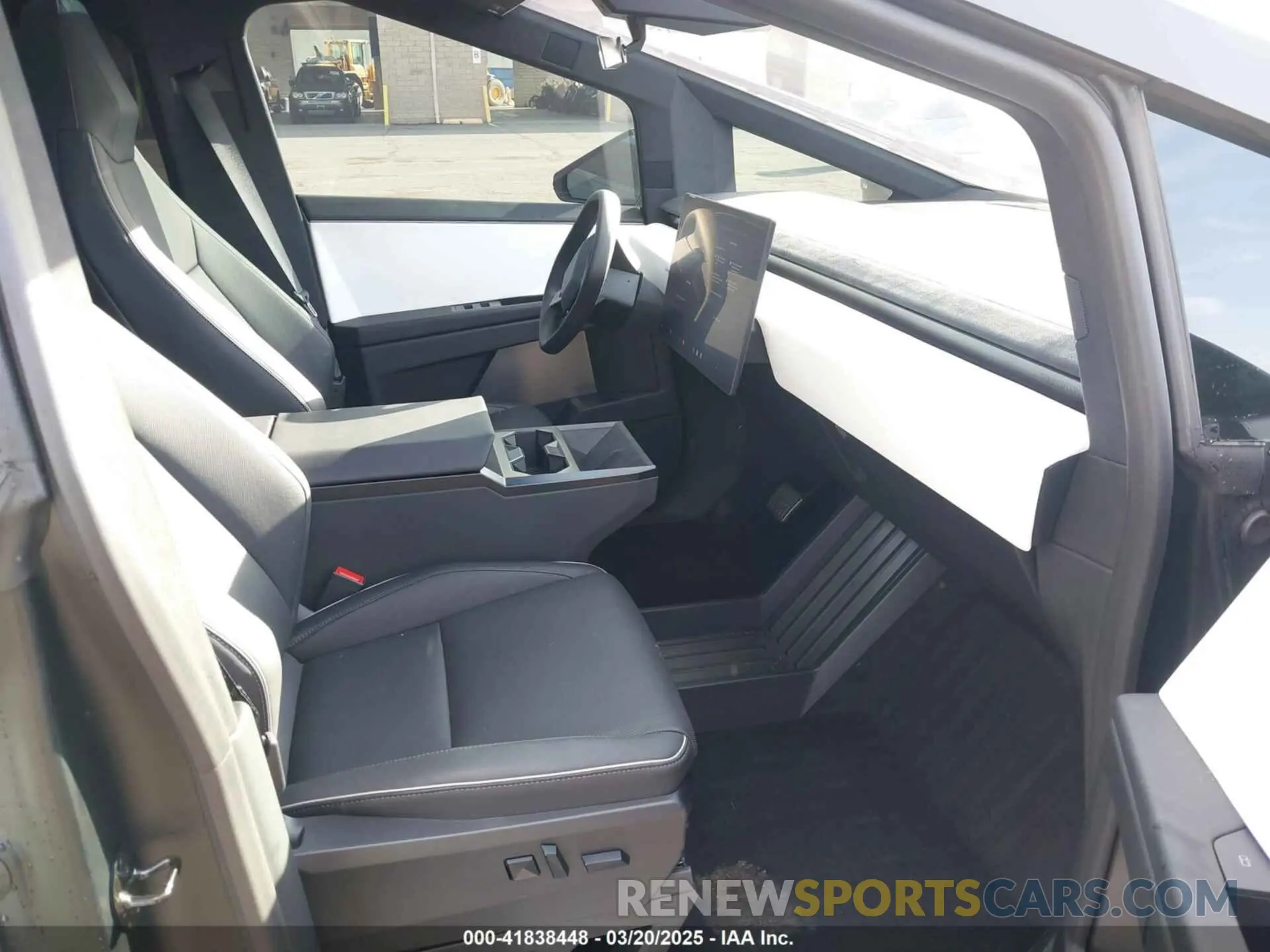 5 Фотография поврежденного автомобиля 7G2CEHEE9RA027756 TESLA CYBERTRUCK 2024