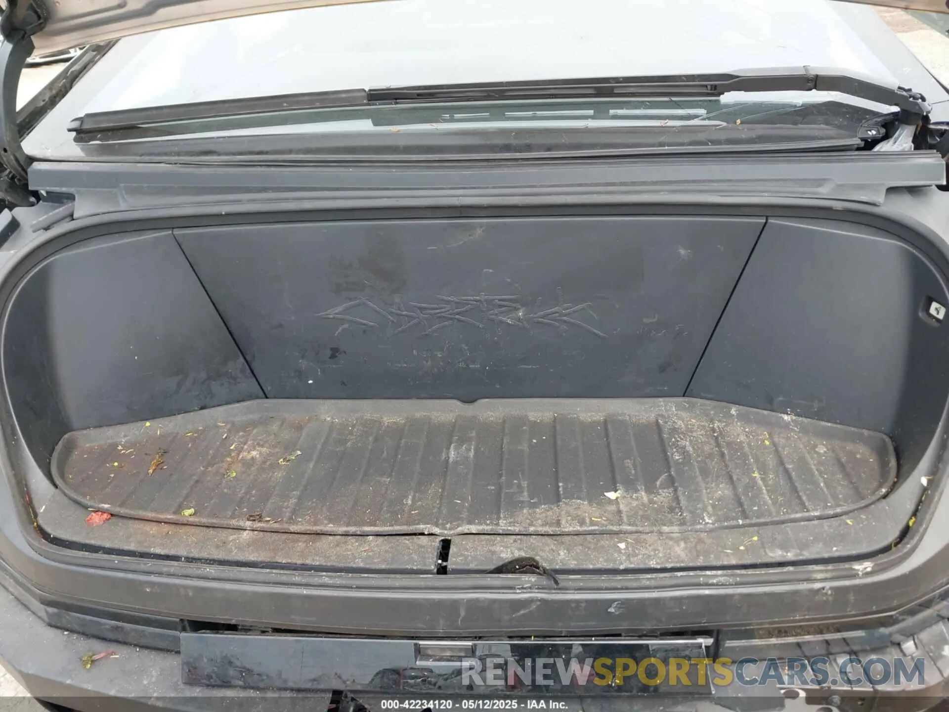 10 Photograph of a damaged car 7G2CEHEEXRA024834 TESLA CYBERTRUCK 2024