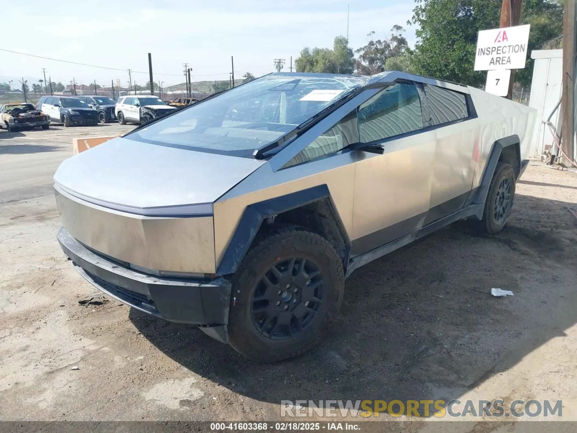2 Фотография поврежденного автомобиля 7G2CEHED1SA061543 TESLA CYBERTRUCK 2025