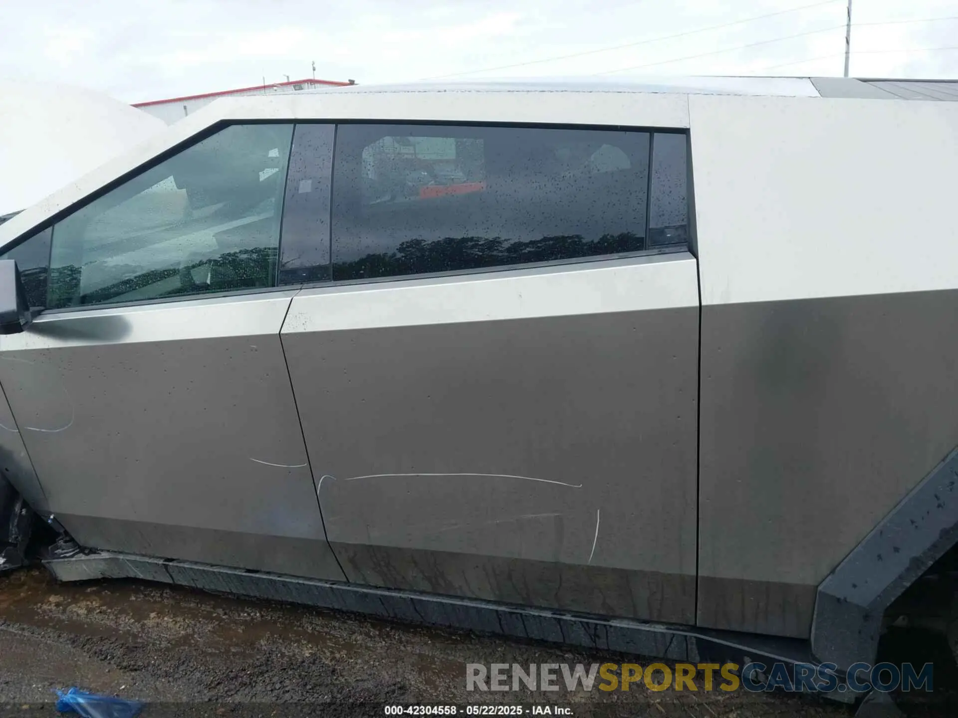 13 Photograph of a damaged car 7G2CEHED1SA061865 TESLA CYBERTRUCK 2025