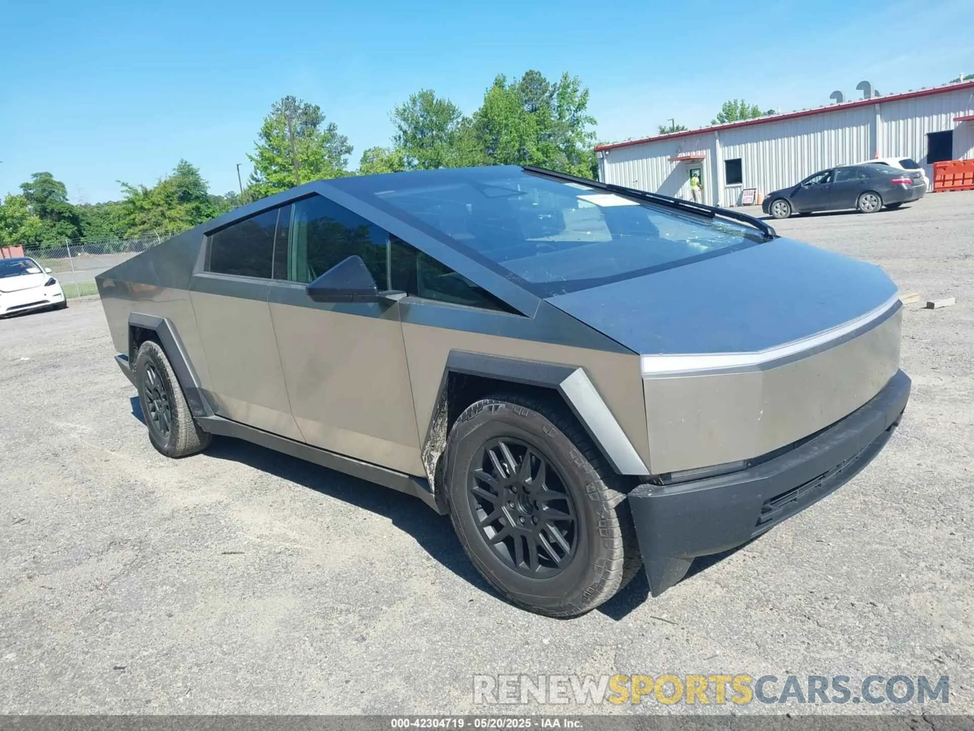 1 Photograph of a damaged car 7G2CEHED6SA066009 TESLA CYBERTRUCK 2025