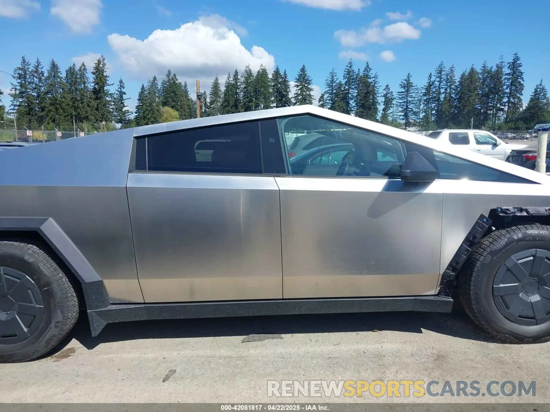 14 Фотография поврежденного автомобиля 7G2CEHED7SA065144 TESLA CYBERTRUCK 2025
