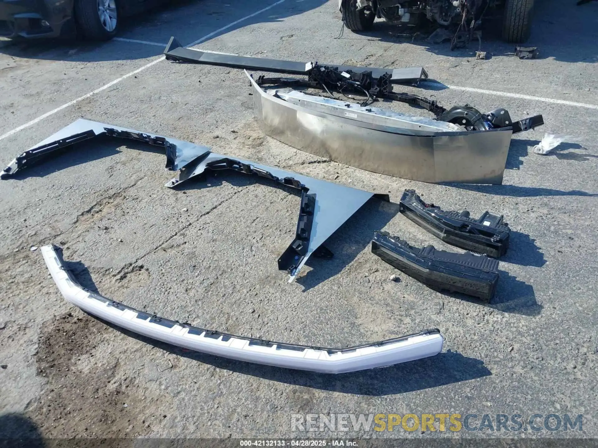 12 Photograph of a damaged car 7G2CEHEE7SA059773 TESLA CYBERTRUCK 2025