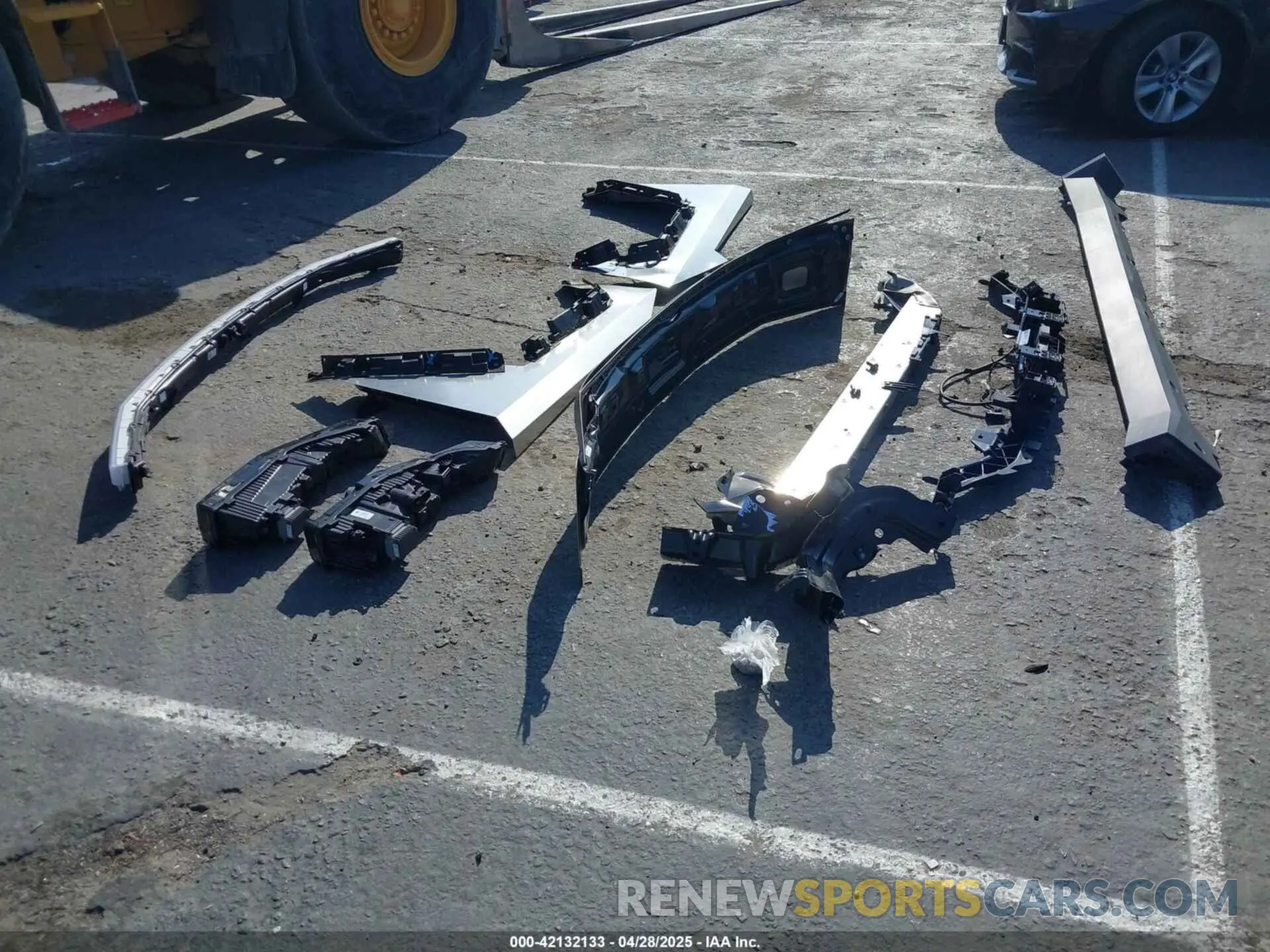 20 Photograph of a damaged car 7G2CEHEE7SA059773 TESLA CYBERTRUCK 2025