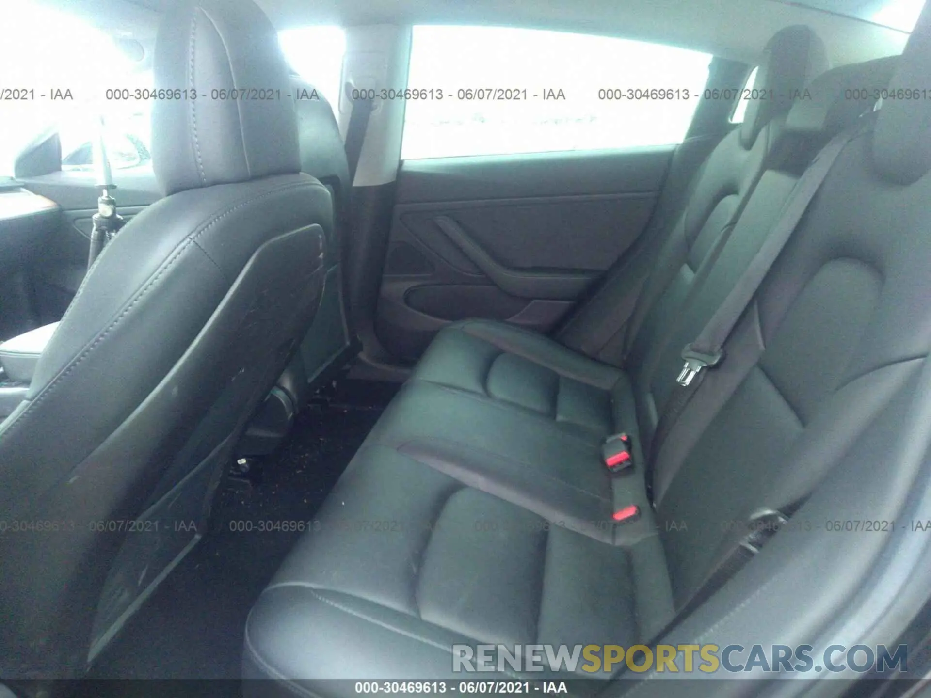 8 Photograph of a damaged car 5YJ3E1EA0KF305041 TESLA MODEL 3 2019