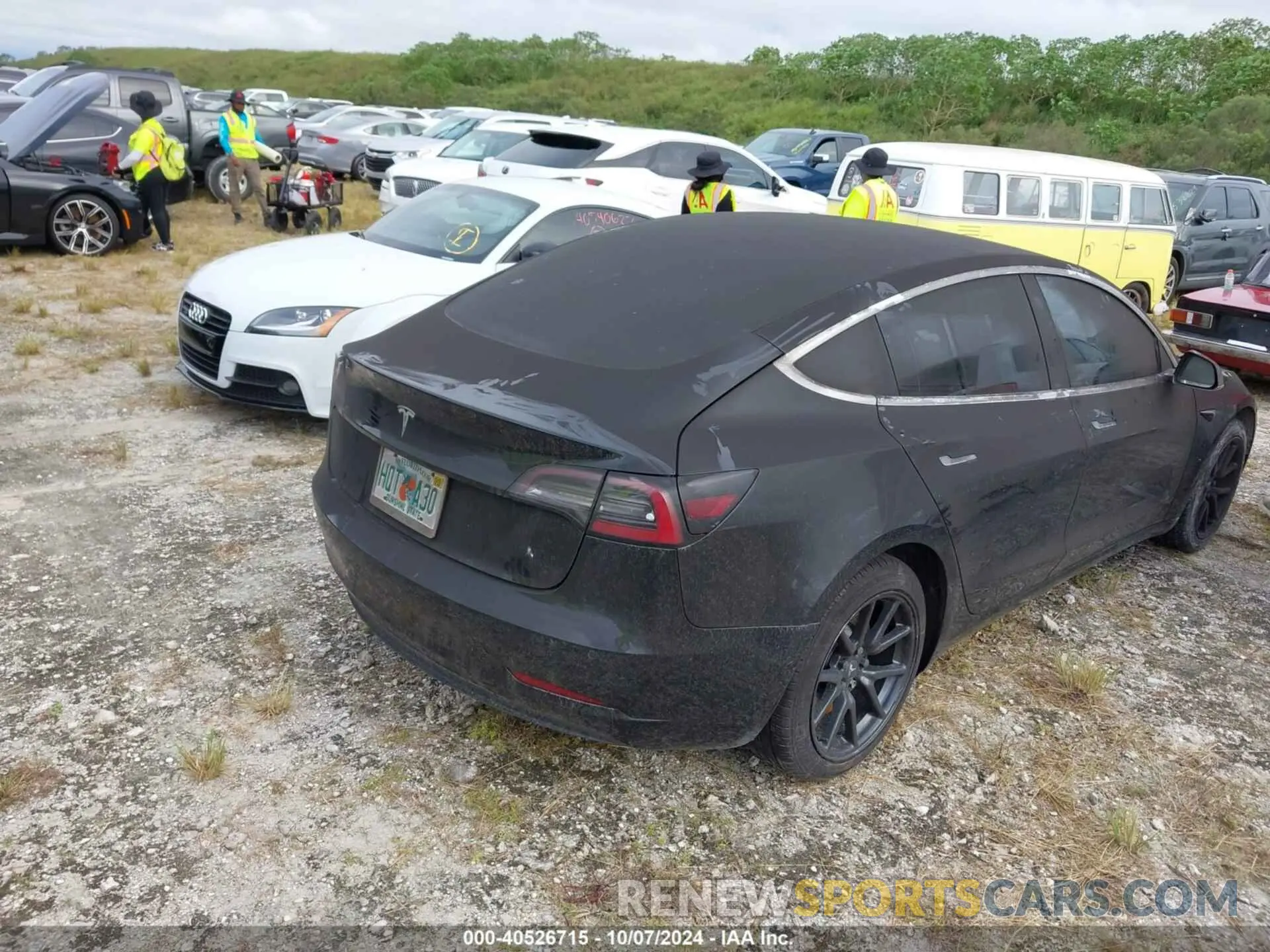 4 Фотография поврежденного автомобиля 5YJ3E1EA0KF306528 TESLA MODEL 3 2019