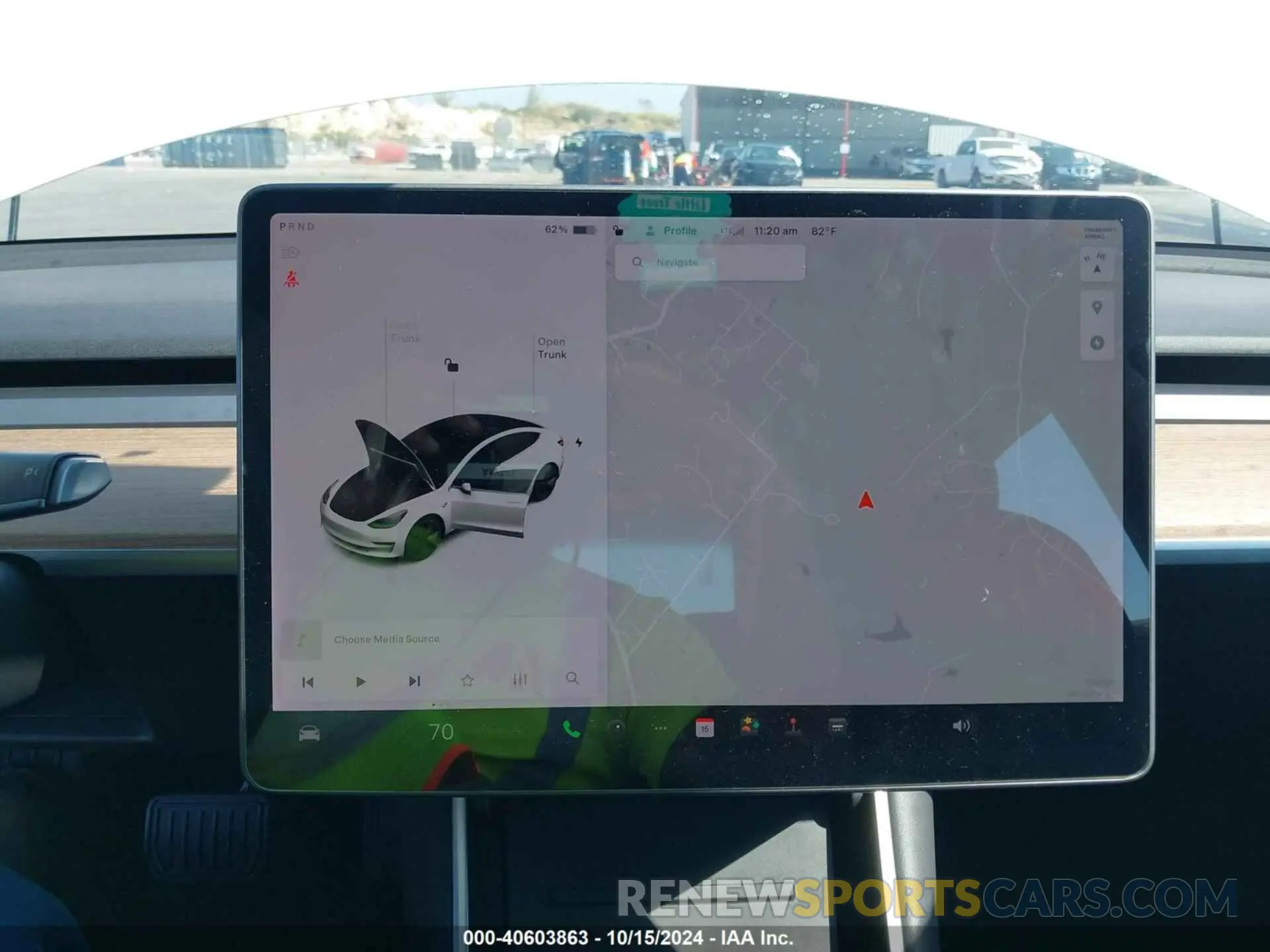 18 Photograph of a damaged car 5YJ3E1EA0KF317528 TESLA MODEL 3 2019