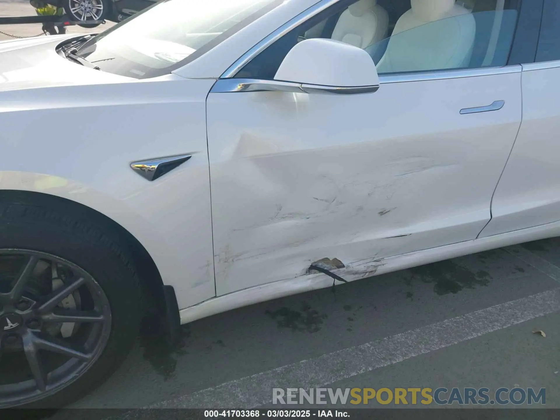 6 Photograph of a damaged car 5YJ3E1EA0KF322776 TESLA MODEL 3 2019