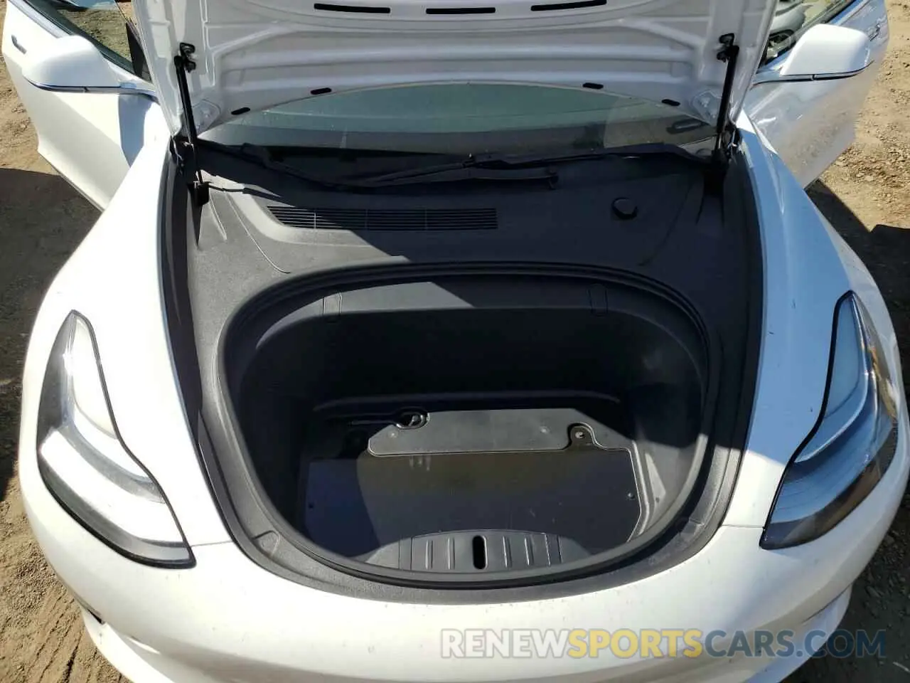 11 Photograph of a damaged car 5YJ3E1EA0KF326584 TESLA MODEL 3 2019