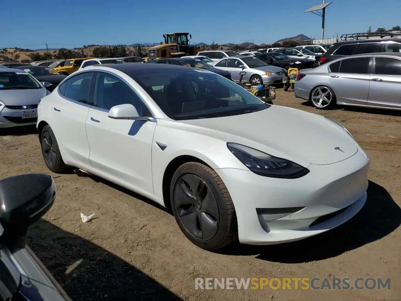 4 Photograph of a damaged car 5YJ3E1EA0KF326584 TESLA MODEL 3 2019