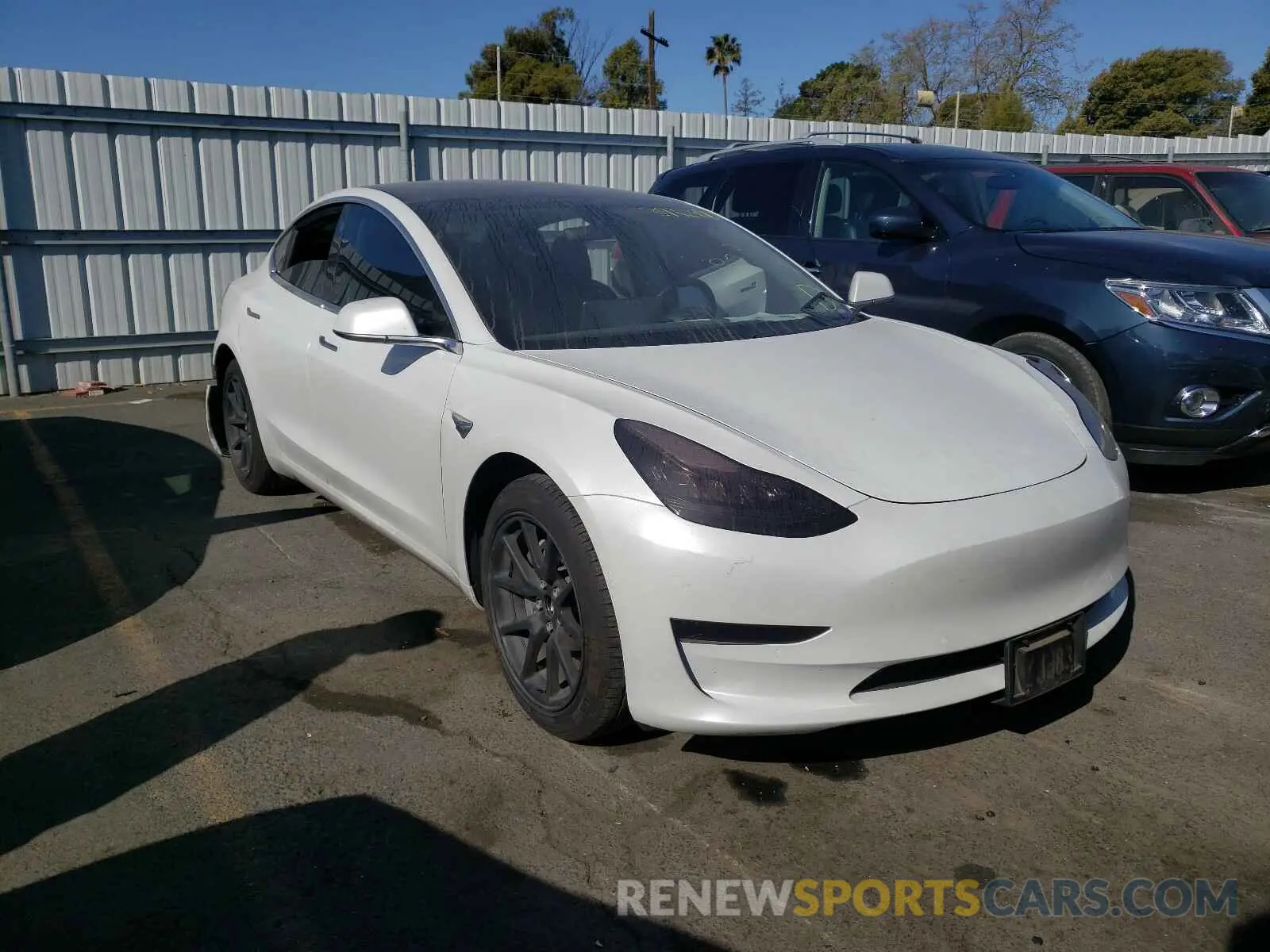 1 Photograph of a damaged car 5YJ3E1EA0KF401400 TESLA MODEL 3 2019