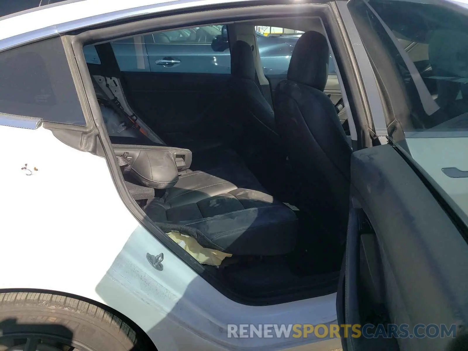 6 Photograph of a damaged car 5YJ3E1EA0KF401400 TESLA MODEL 3 2019