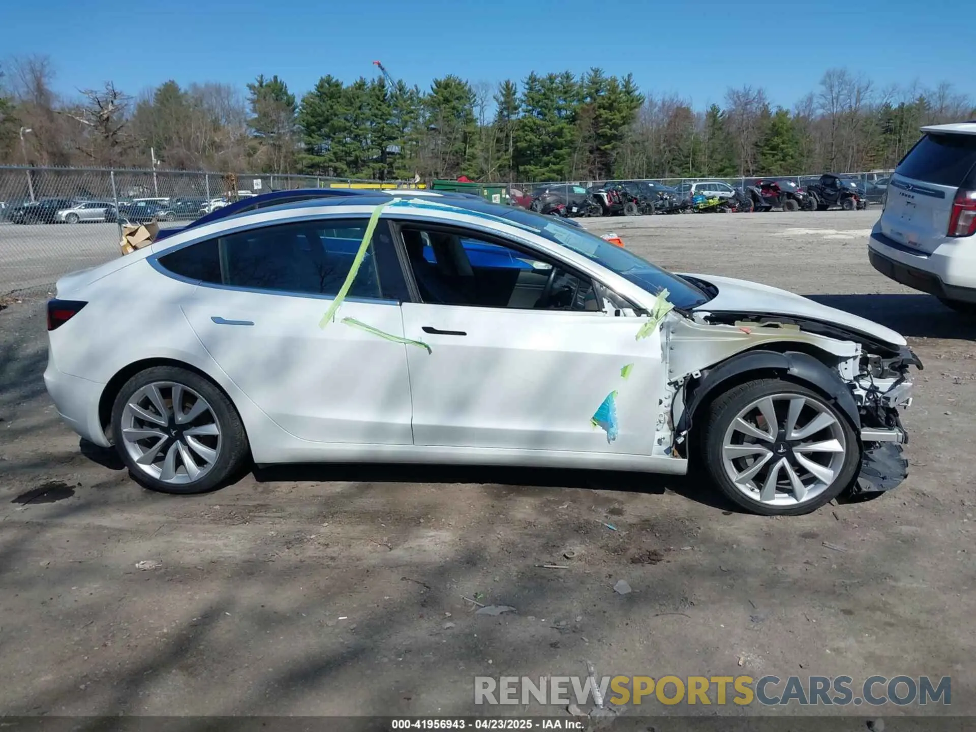 14 Фотография поврежденного автомобиля 5YJ3E1EA0KF402451 TESLA MODEL 3 2019