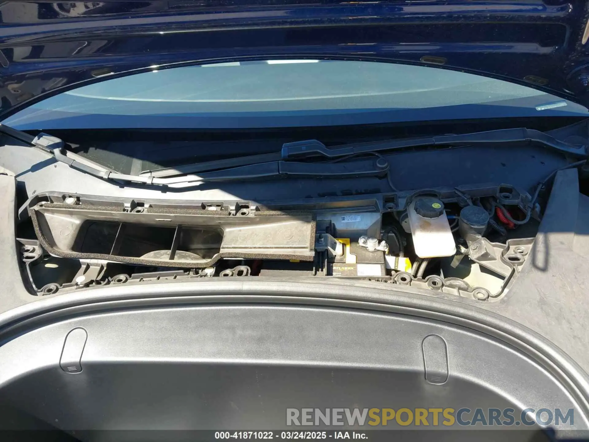 10 Photograph of a damaged car 5YJ3E1EA0KF425079 TESLA MODEL 3 2019
