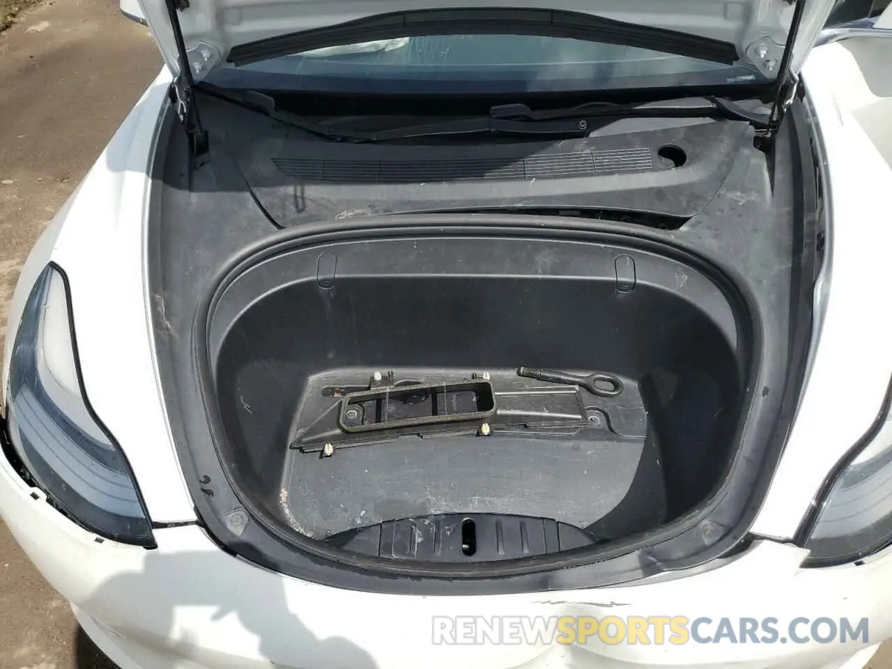 11 Photograph of a damaged car 5YJ3E1EA0KF428001 TESLA MODEL 3 2019