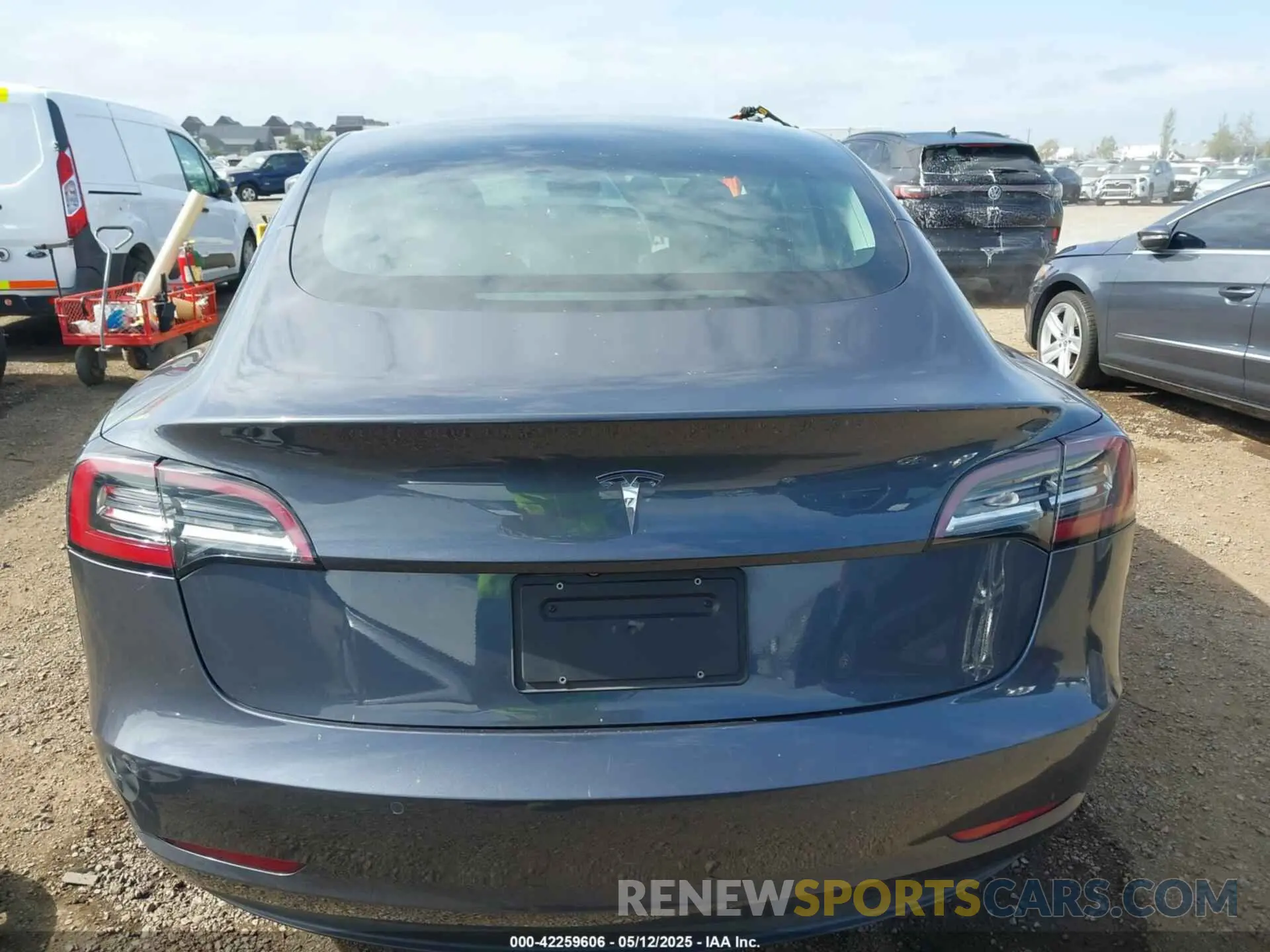 16 Фотография поврежденного автомобиля 5YJ3E1EA0KF464223 TESLA MODEL 3 2019