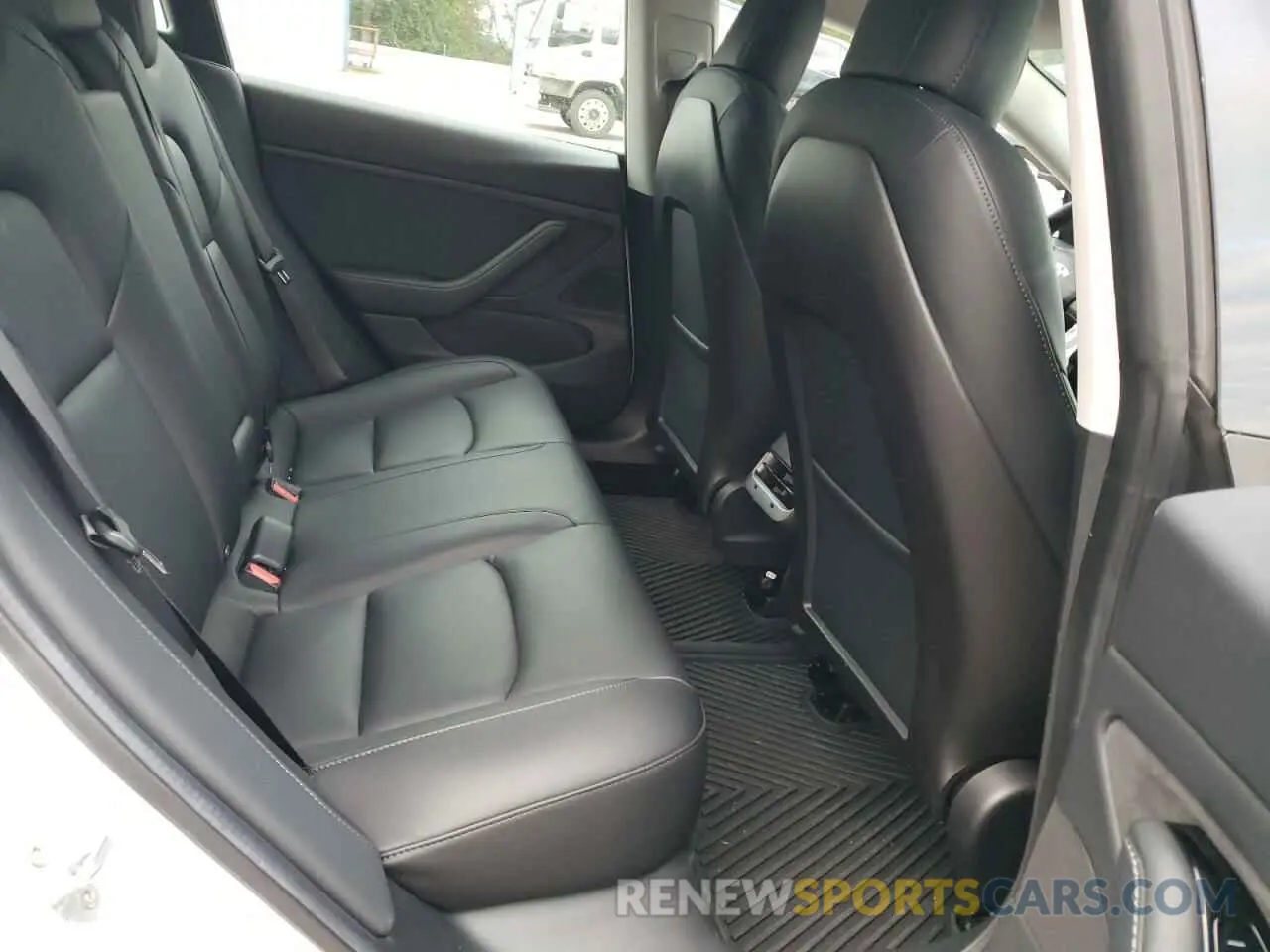 10 Photograph of a damaged car 5YJ3E1EA0KF482415 TESLA MODEL 3 2019