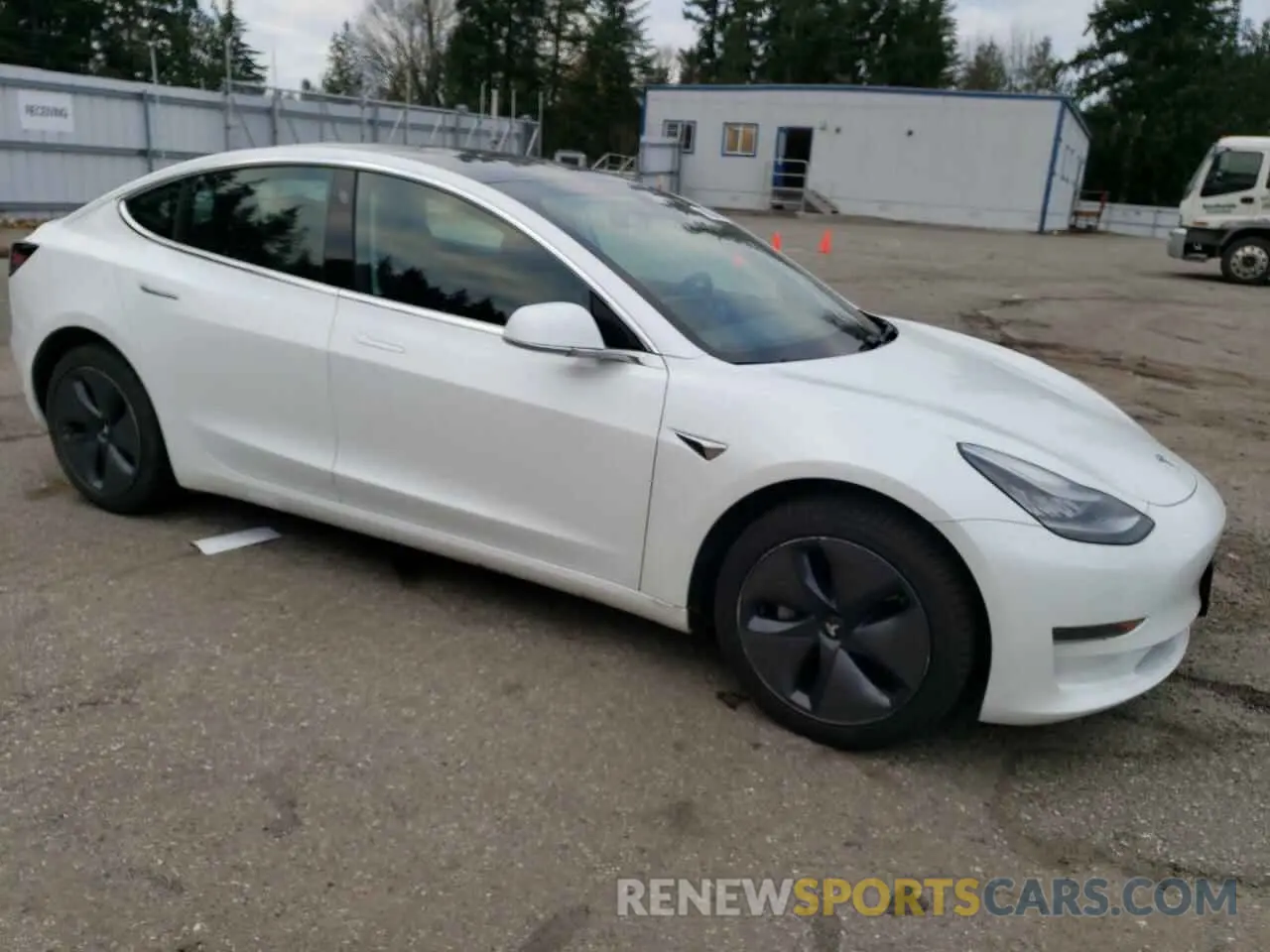 4 Photograph of a damaged car 5YJ3E1EA0KF482415 TESLA MODEL 3 2019