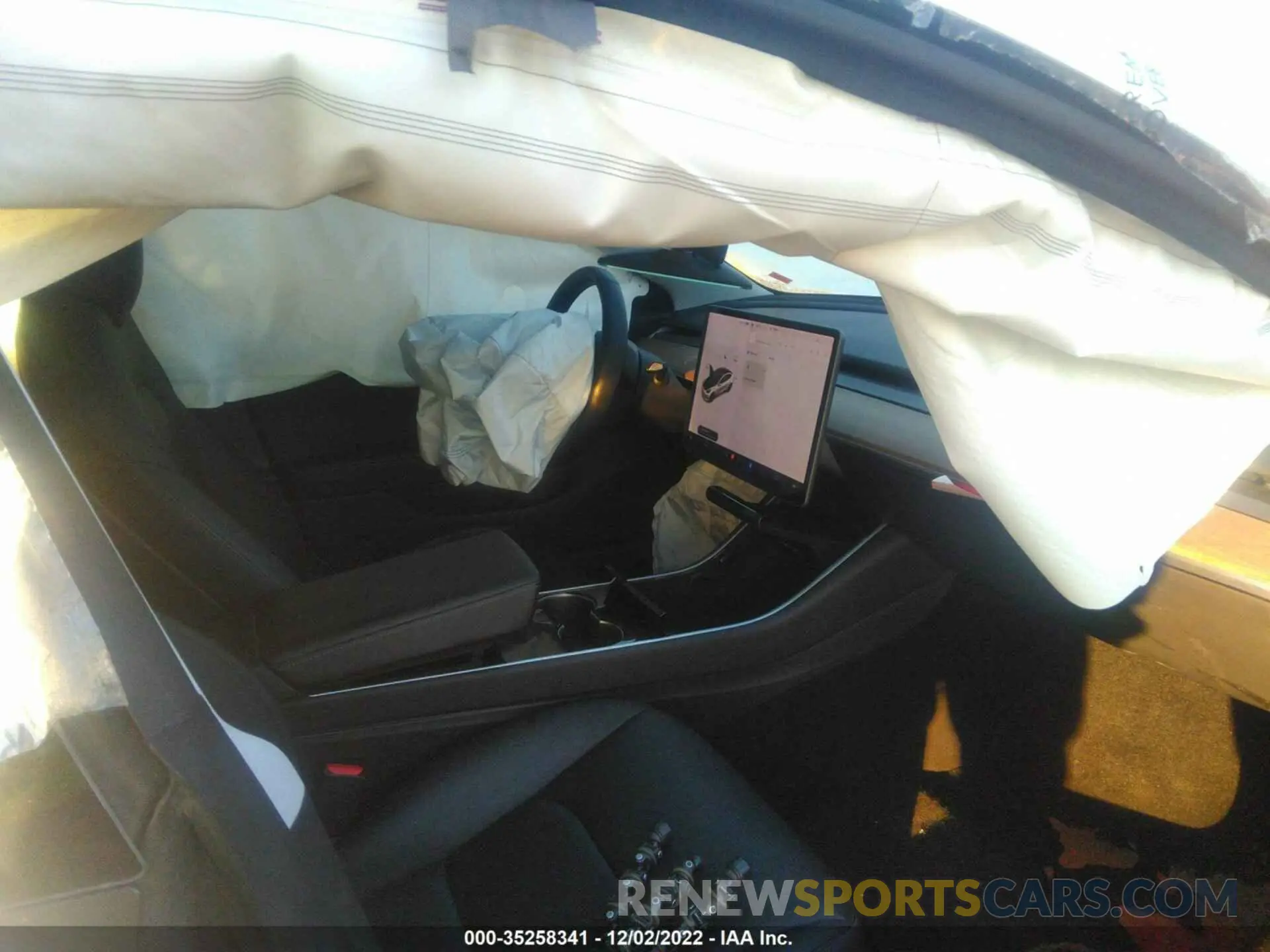 5 Photograph of a damaged car 5YJ3E1EA0KF484262 TESLA MODEL 3 2019