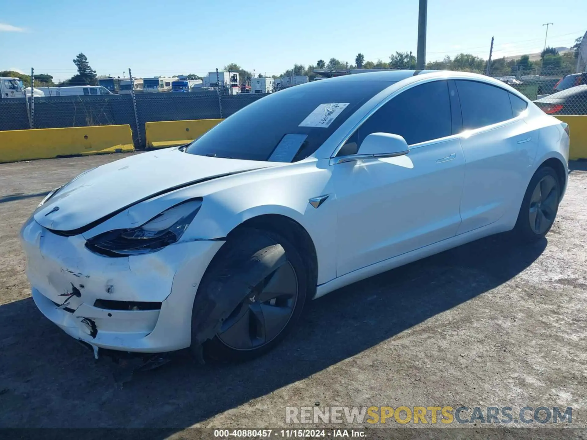 2 Photograph of a damaged car 5YJ3E1EA0KF484813 TESLA MODEL 3 2019