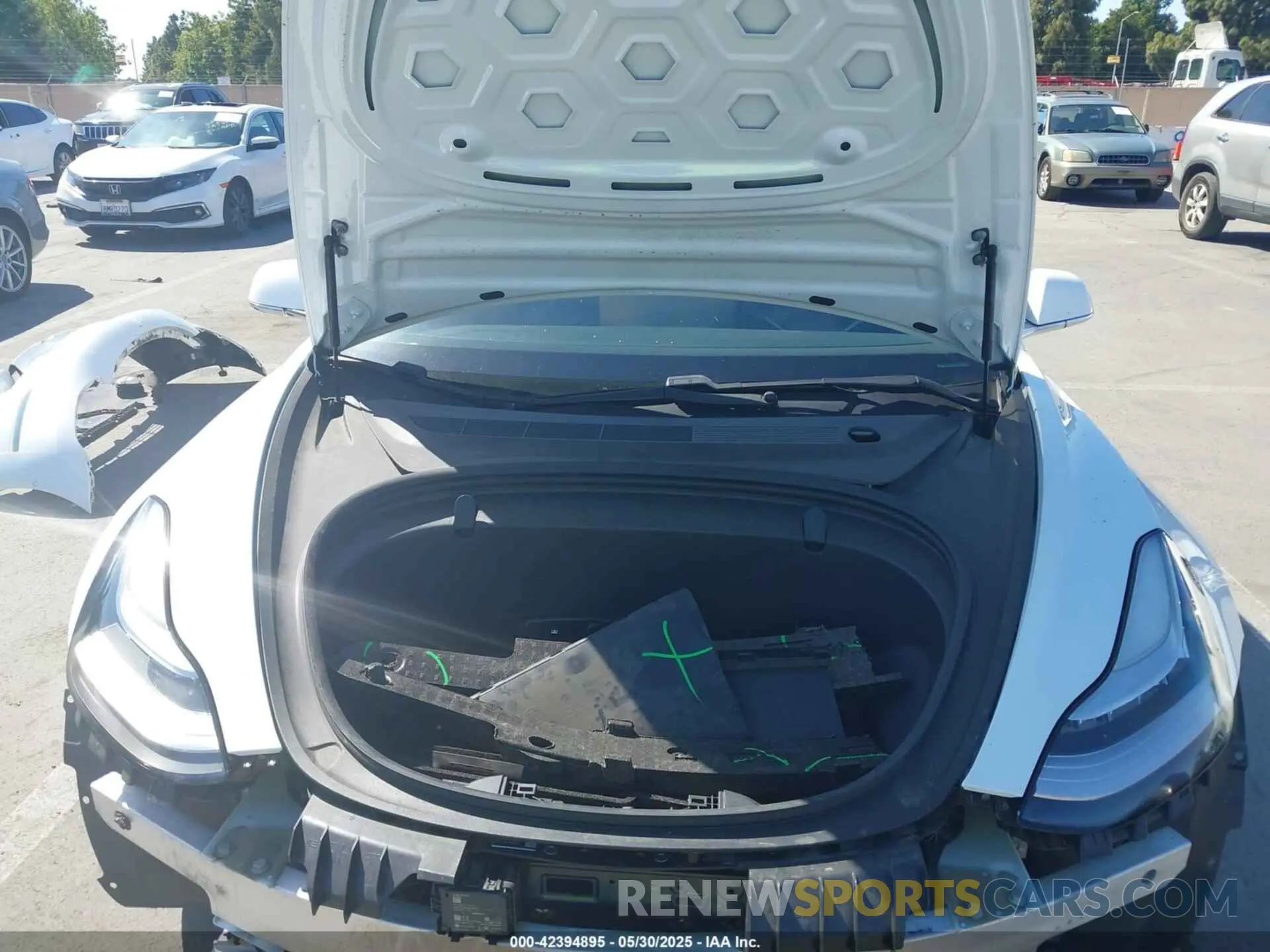 10 Photograph of a damaged car 5YJ3E1EA0KF485346 TESLA MODEL 3 2019