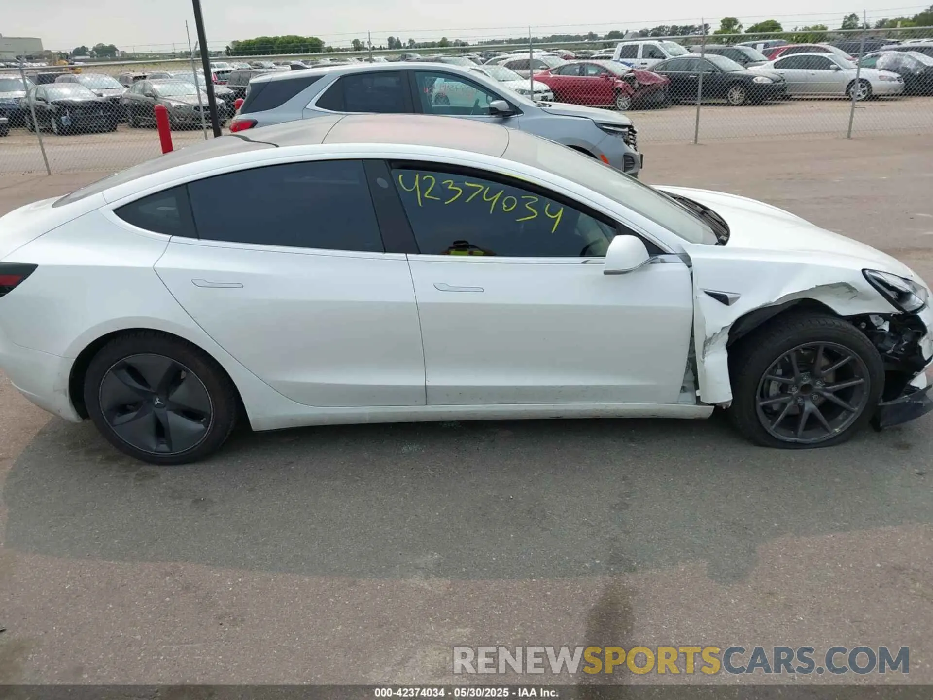 13 Фотография поврежденного автомобиля 5YJ3E1EA1KF310118 TESLA MODEL 3 2019
