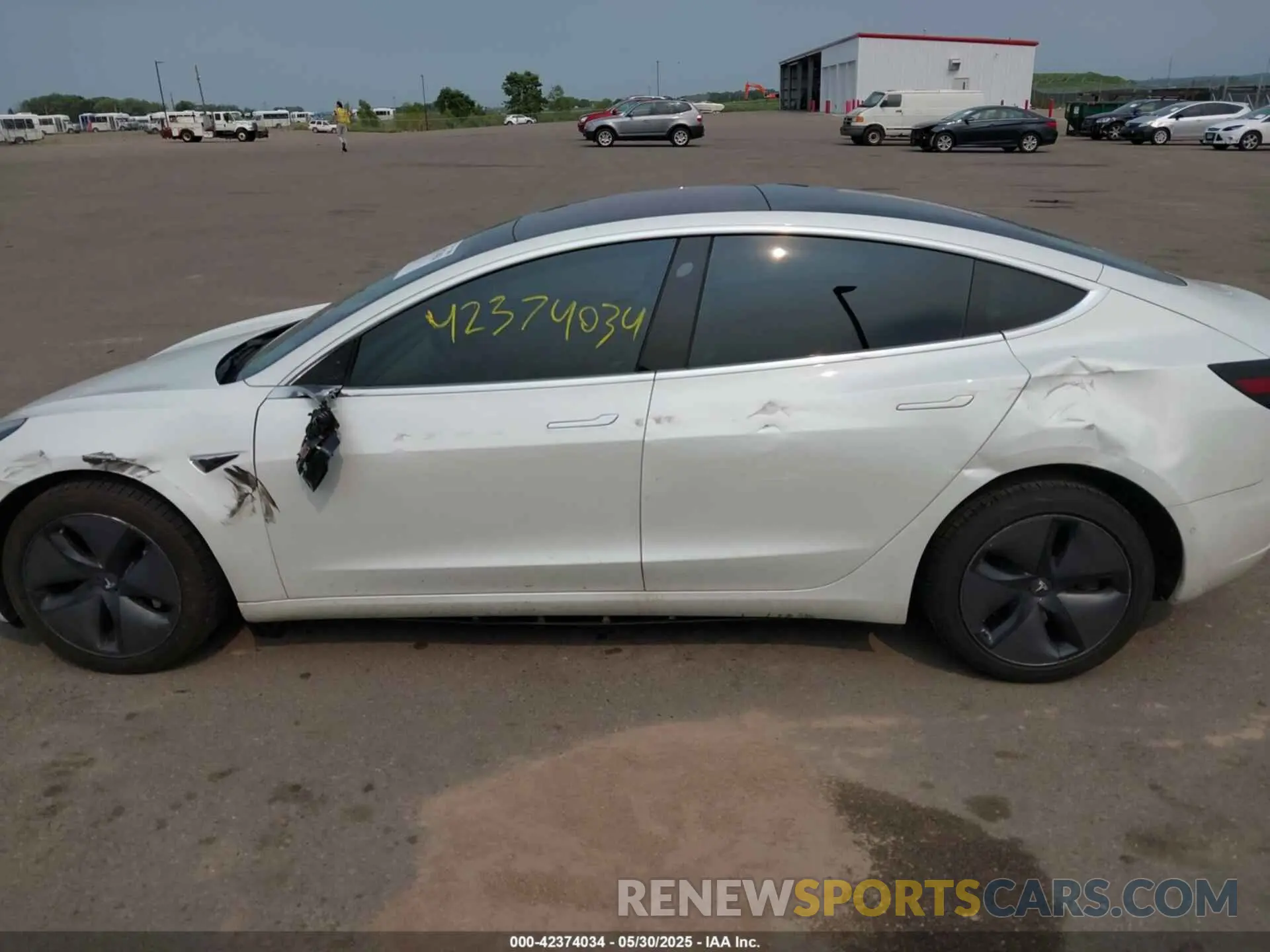 14 Фотография поврежденного автомобиля 5YJ3E1EA1KF310118 TESLA MODEL 3 2019