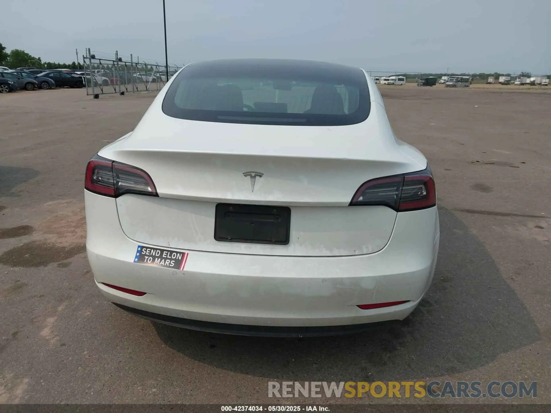 16 Фотография поврежденного автомобиля 5YJ3E1EA1KF310118 TESLA MODEL 3 2019