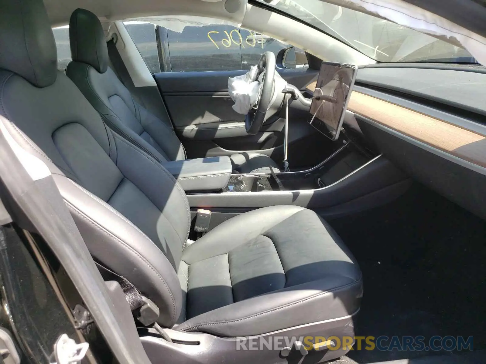 5 Photograph of a damaged car 5YJ3E1EA1KF317053 TESLA MODEL 3 2019