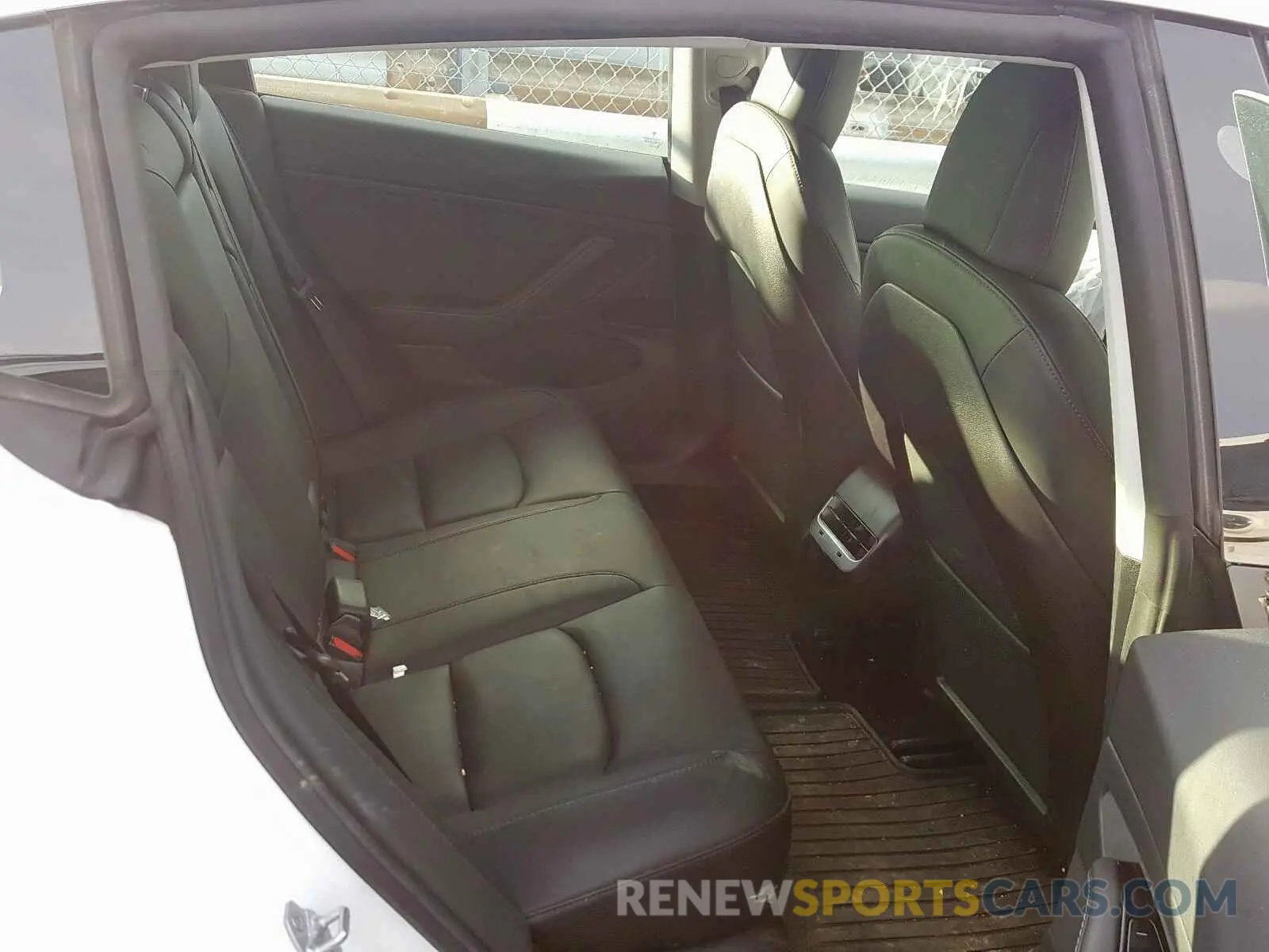 6 Photograph of a damaged car 5YJ3E1EA1KF397146 TESLA MODEL 3 2019