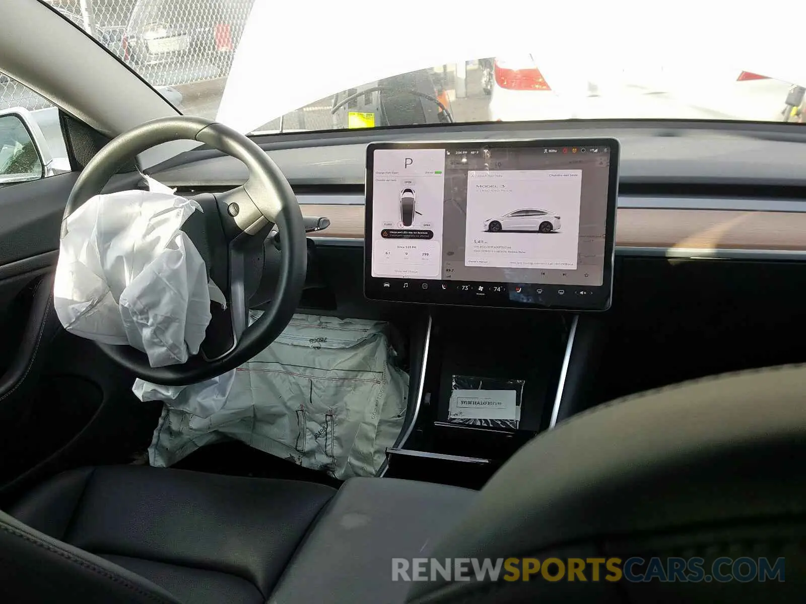 9 Photograph of a damaged car 5YJ3E1EA1KF397146 TESLA MODEL 3 2019