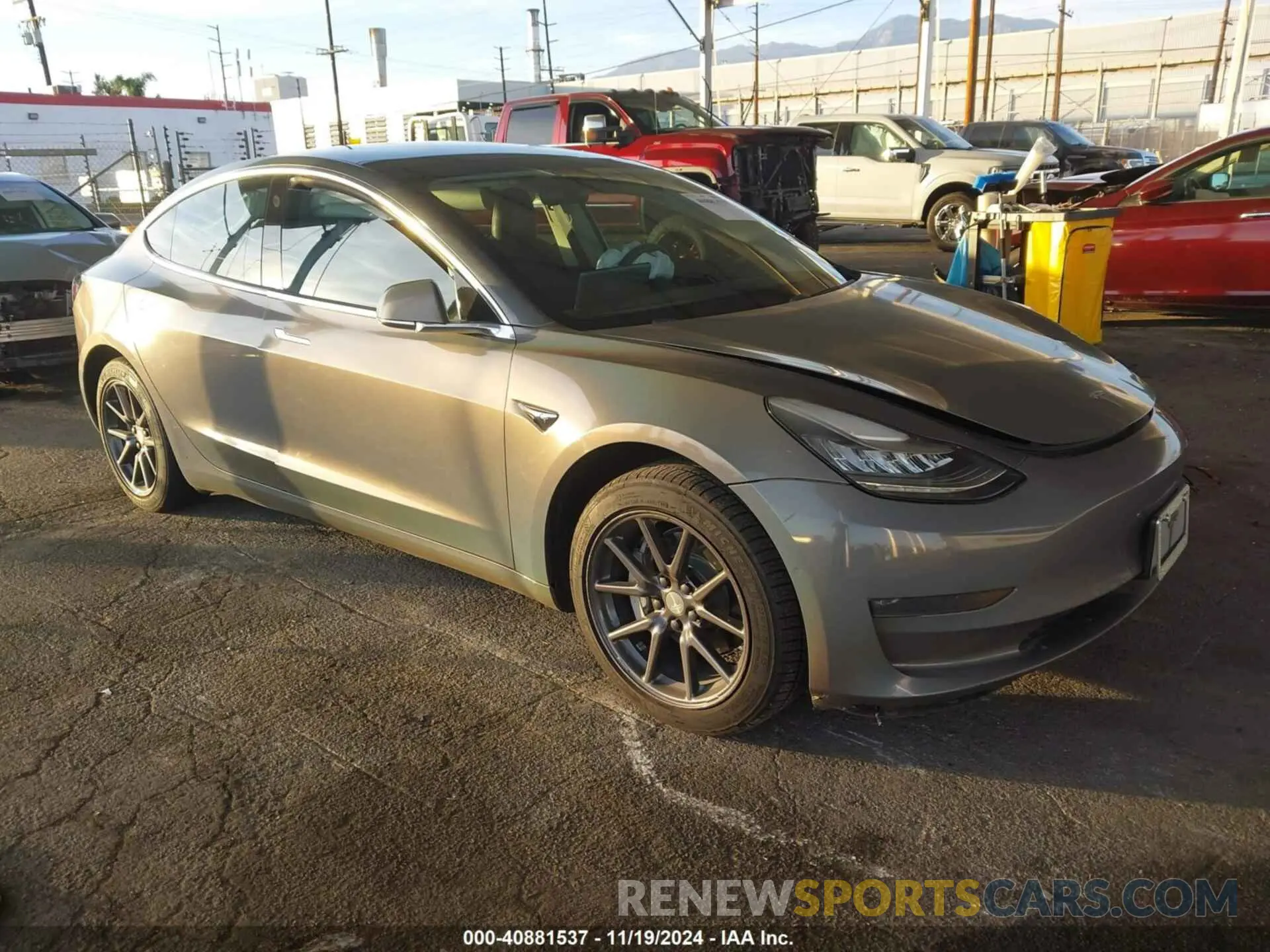 1 Фотография поврежденного автомобиля 5YJ3E1EA1KF399916 TESLA MODEL 3 2019