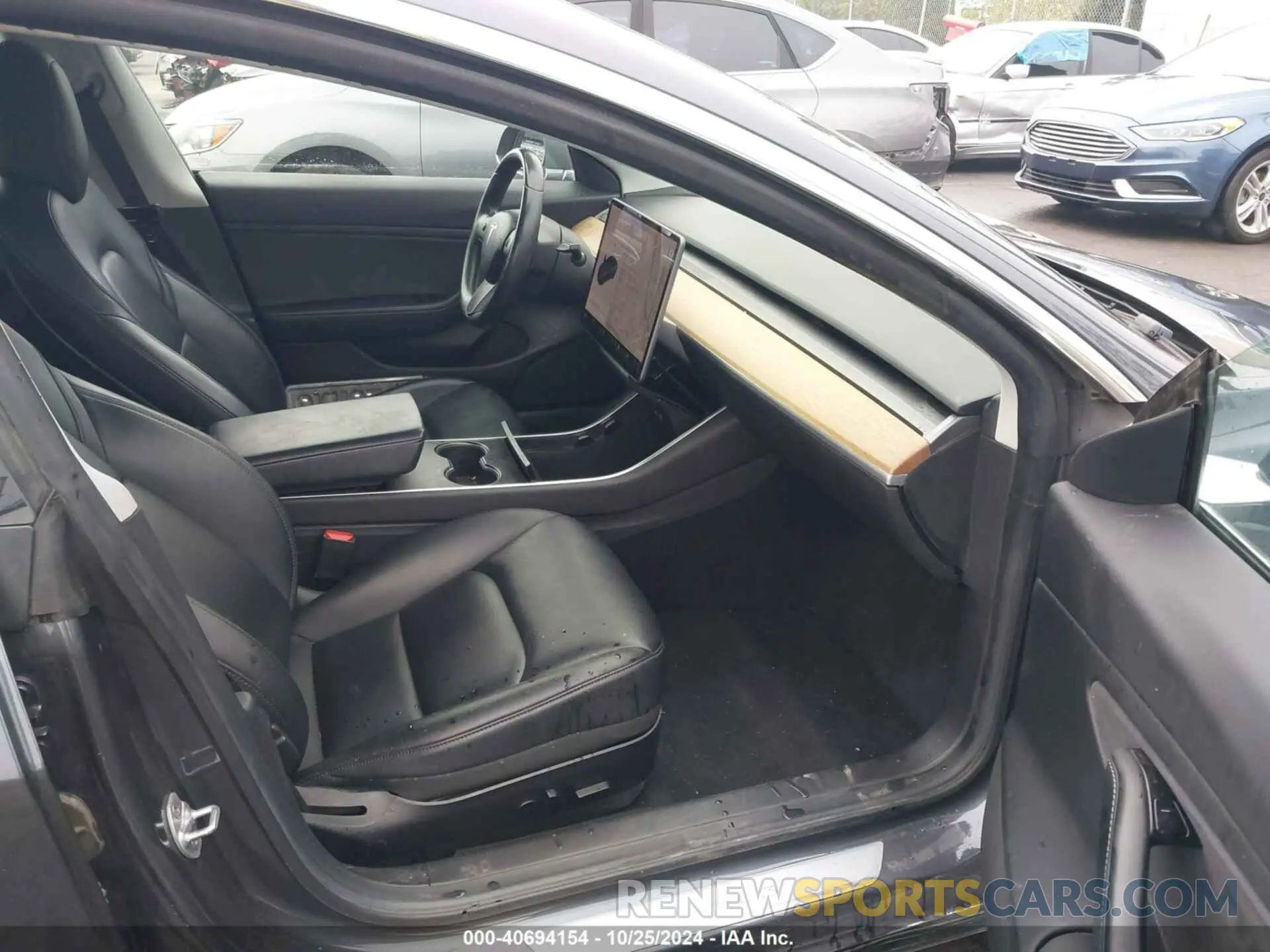 5 Photograph of a damaged car 5YJ3E1EA1KF400367 TESLA MODEL 3 2019