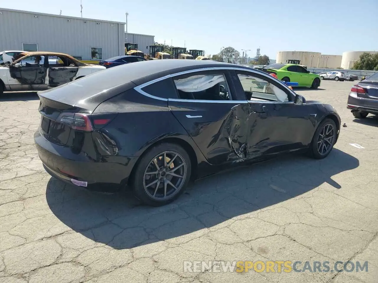 3 Фотография поврежденного автомобиля 5YJ3E1EA1KF410137 TESLA MODEL 3 2019