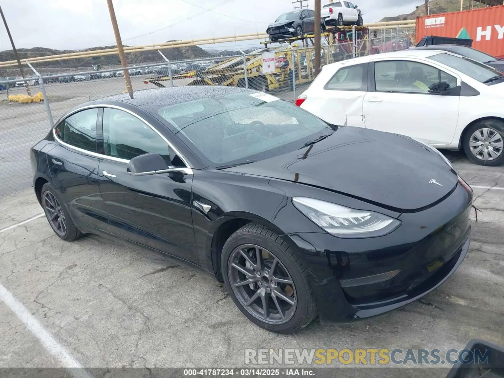 1 Photograph of a damaged car 5YJ3E1EA1KF426824 TESLA MODEL 3 2019