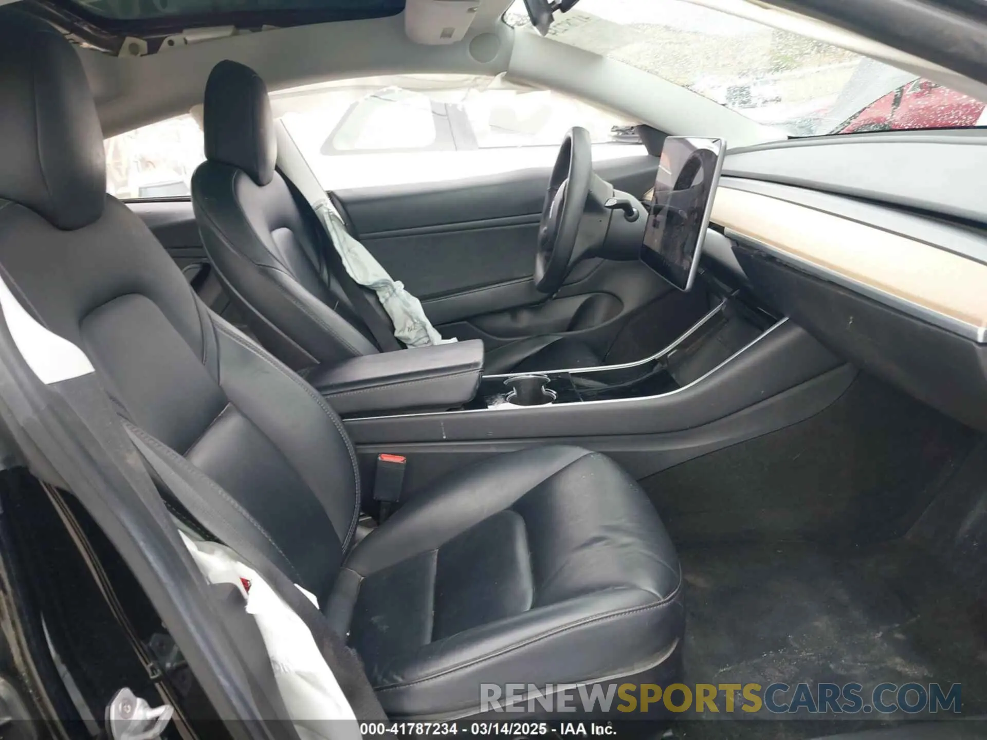 5 Photograph of a damaged car 5YJ3E1EA1KF426824 TESLA MODEL 3 2019