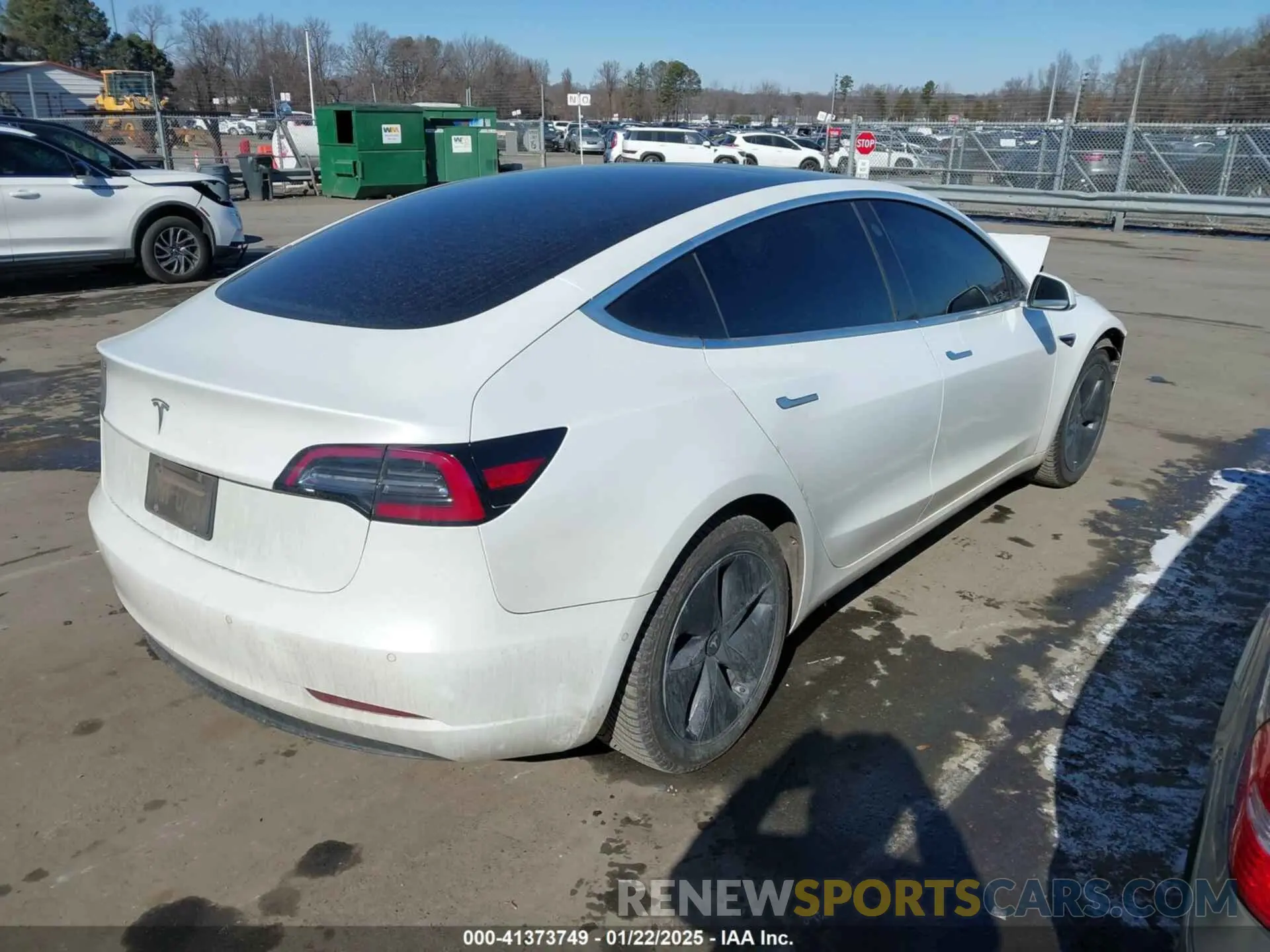 4 Photograph of a damaged car 5YJ3E1EA1KF430775 TESLA MODEL 3 2019