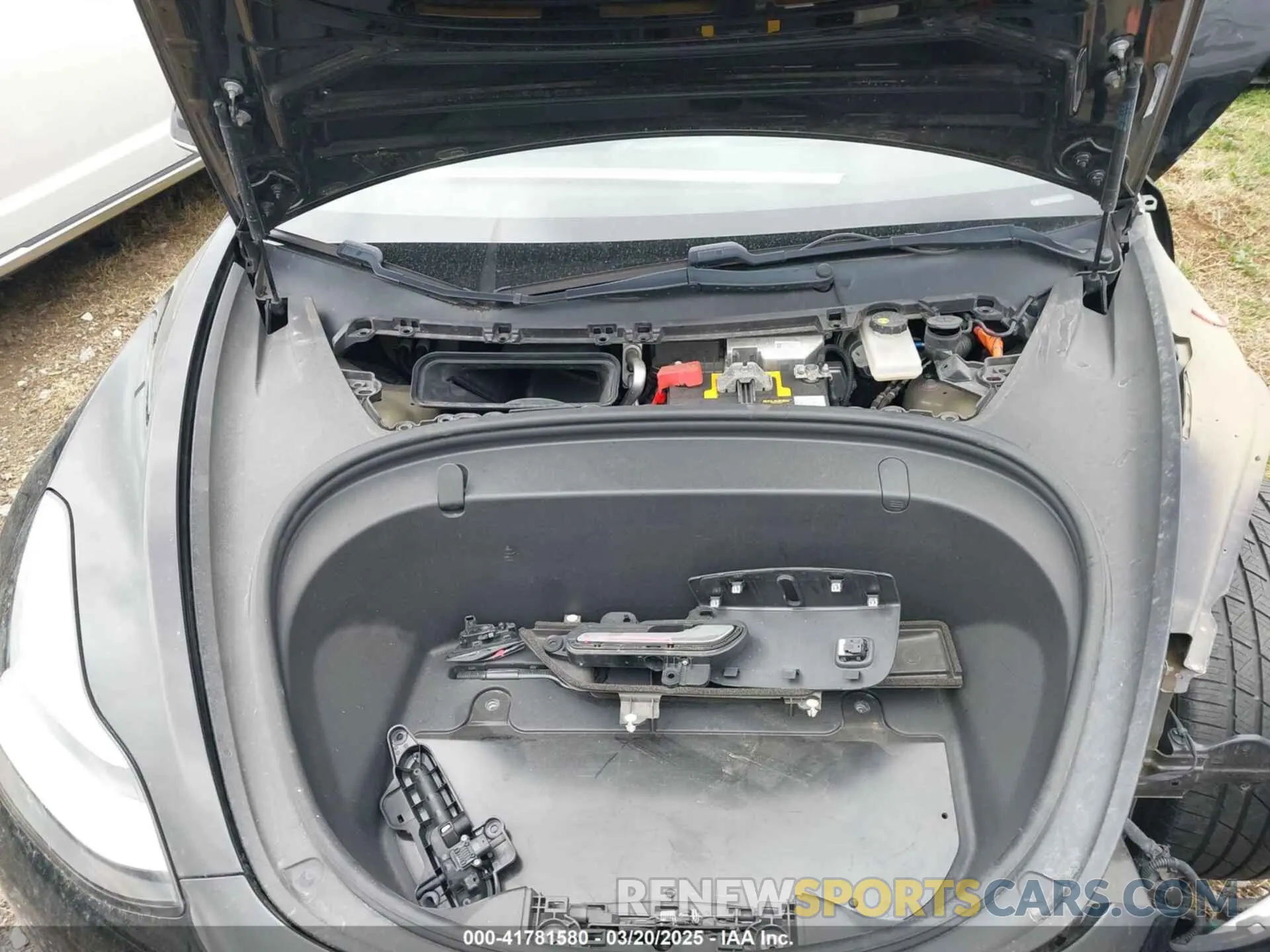10 Photograph of a damaged car 5YJ3E1EA2KF317028 TESLA MODEL 3 2019